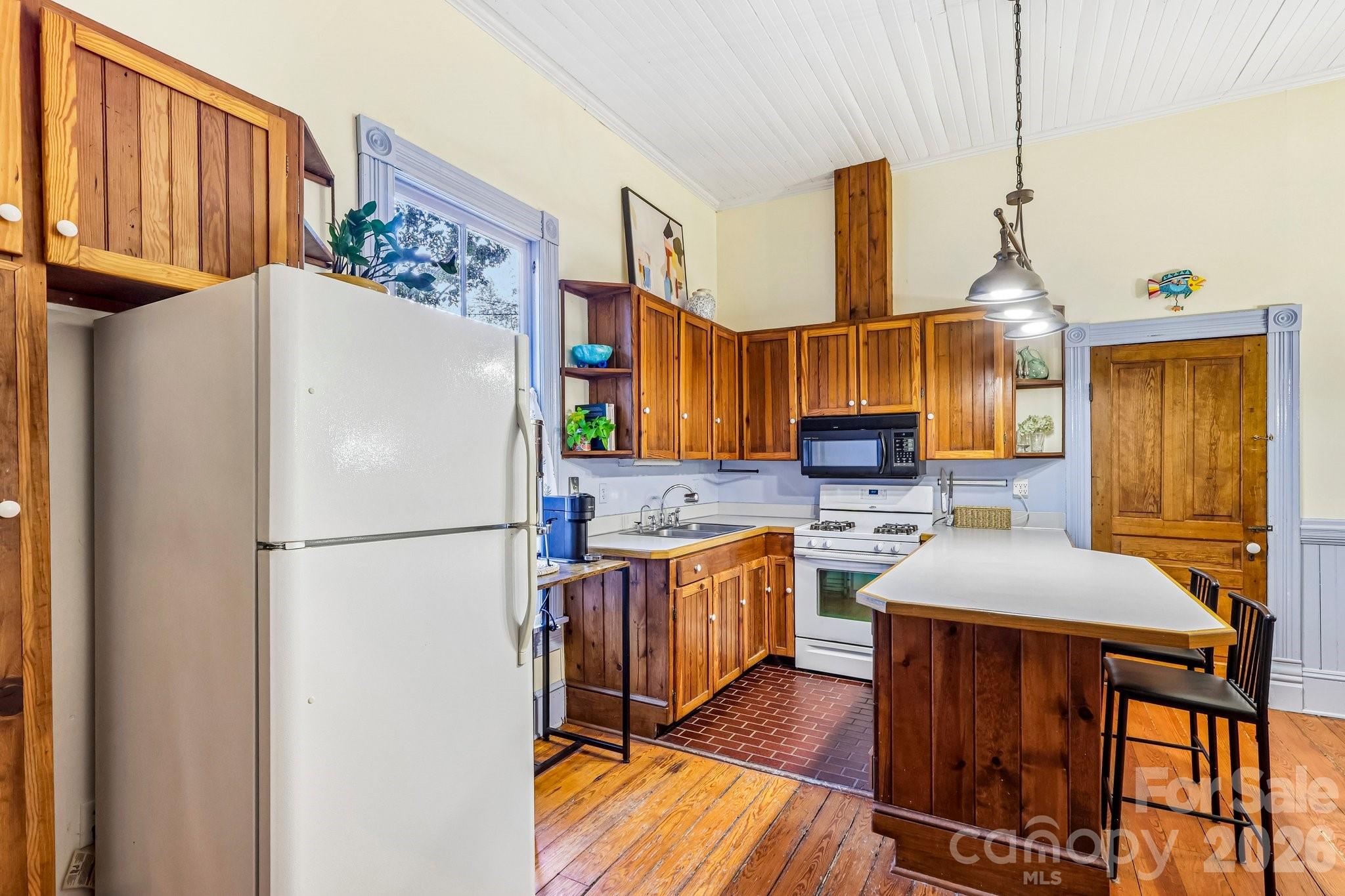 29 Tribune Avenue Property Photo 11