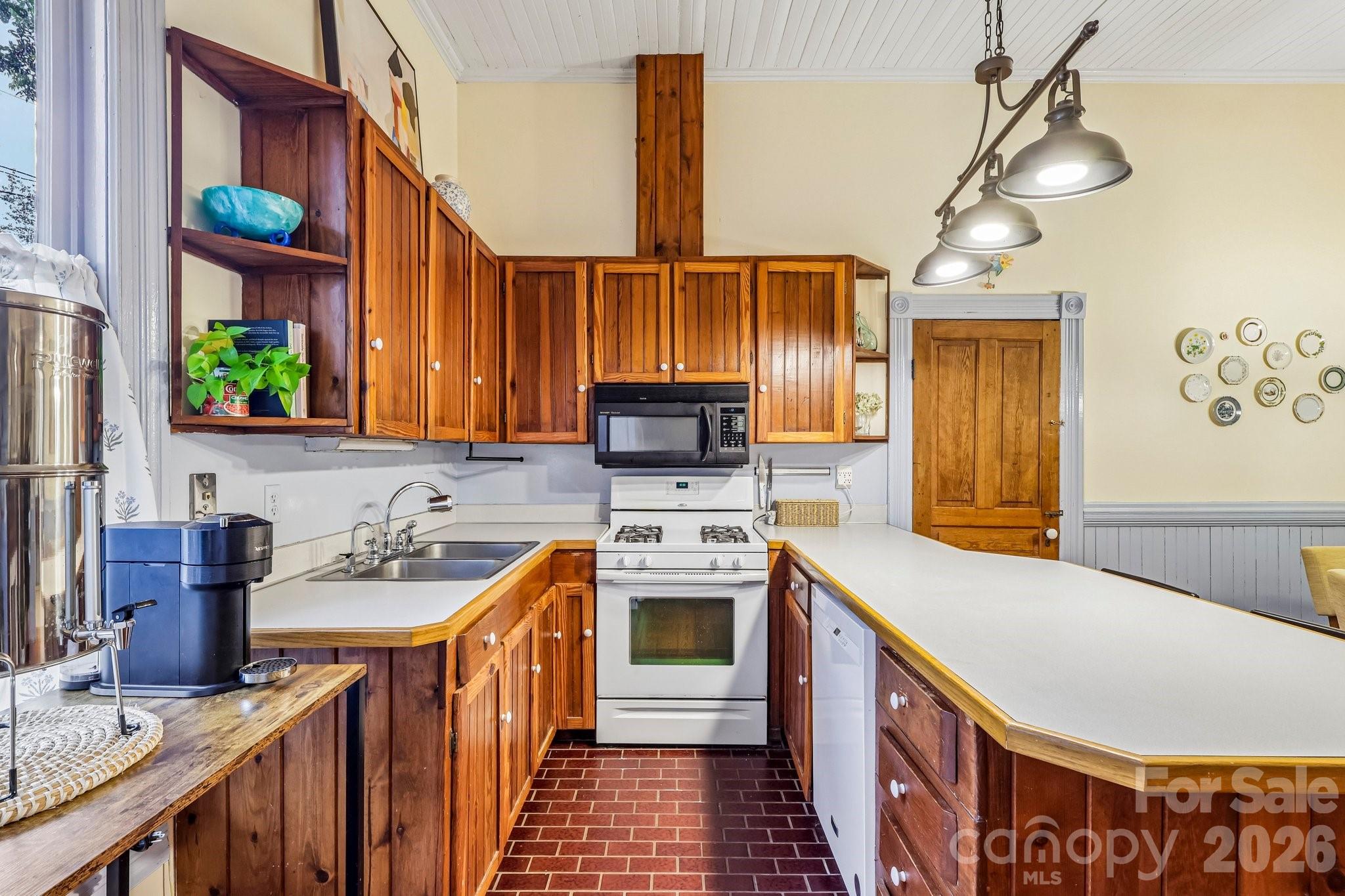 29 Tribune Avenue Property Photo 12