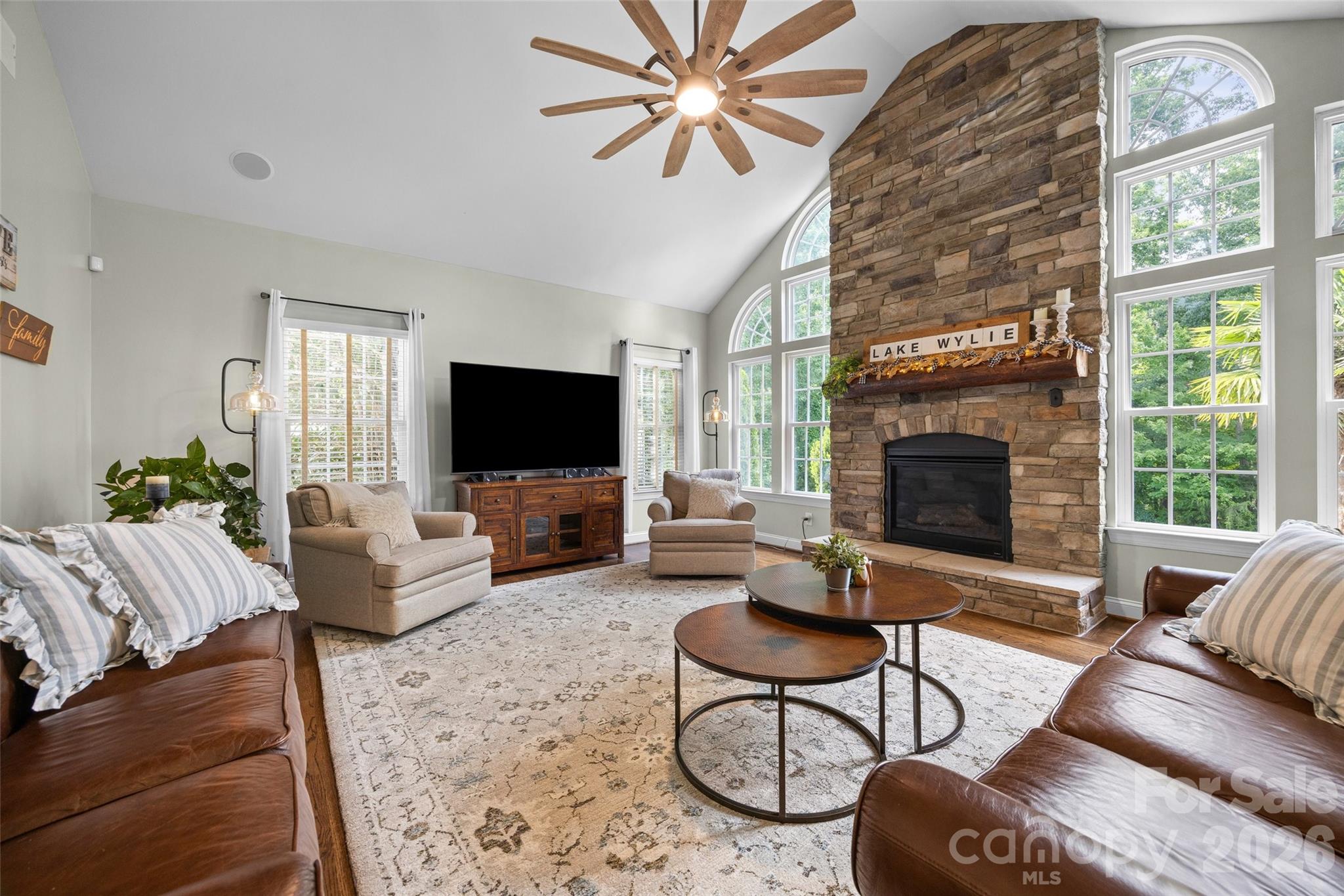 233 Squirrel Lane Property Photo 15