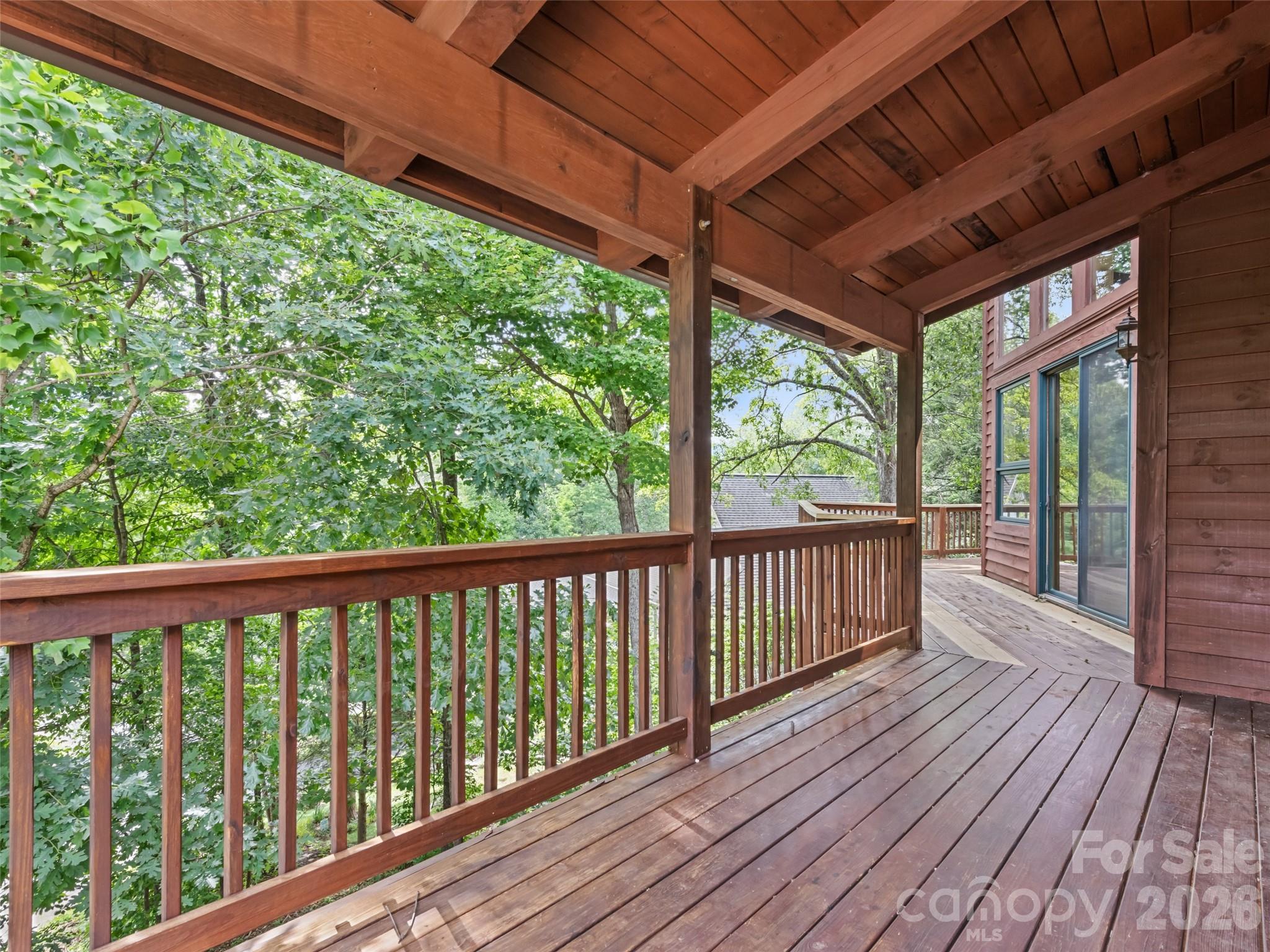 20 Sarah Court Property Photo 10