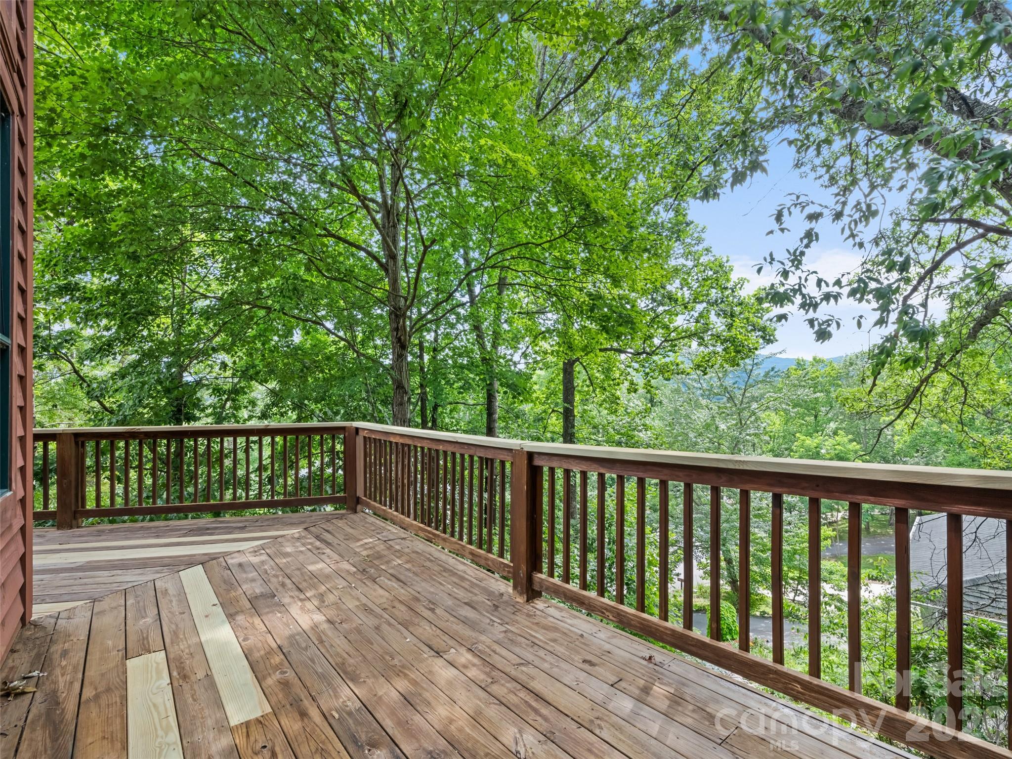 20 Sarah Court Property Photo 12