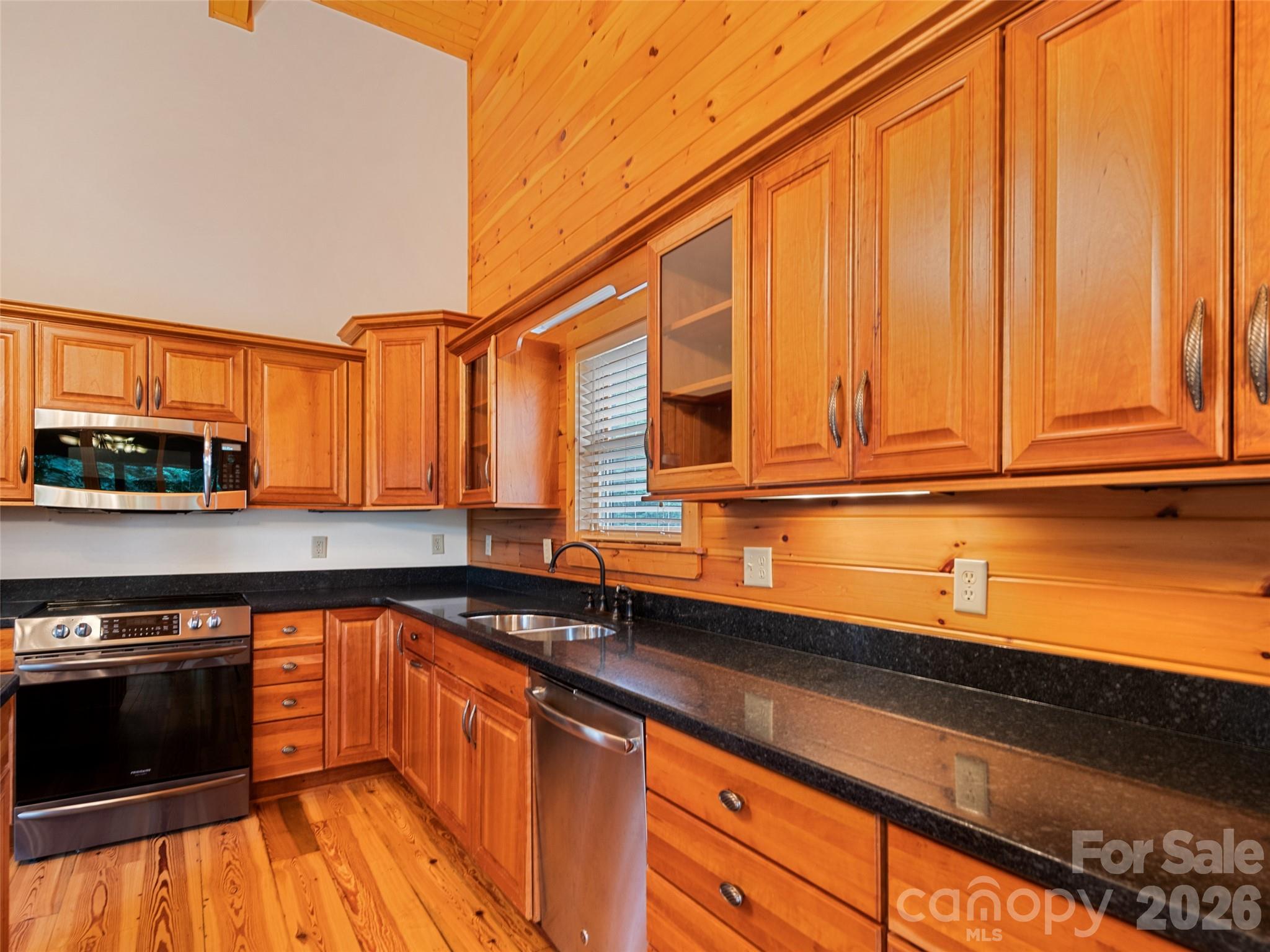 20 Sarah Court Property Photo 24
