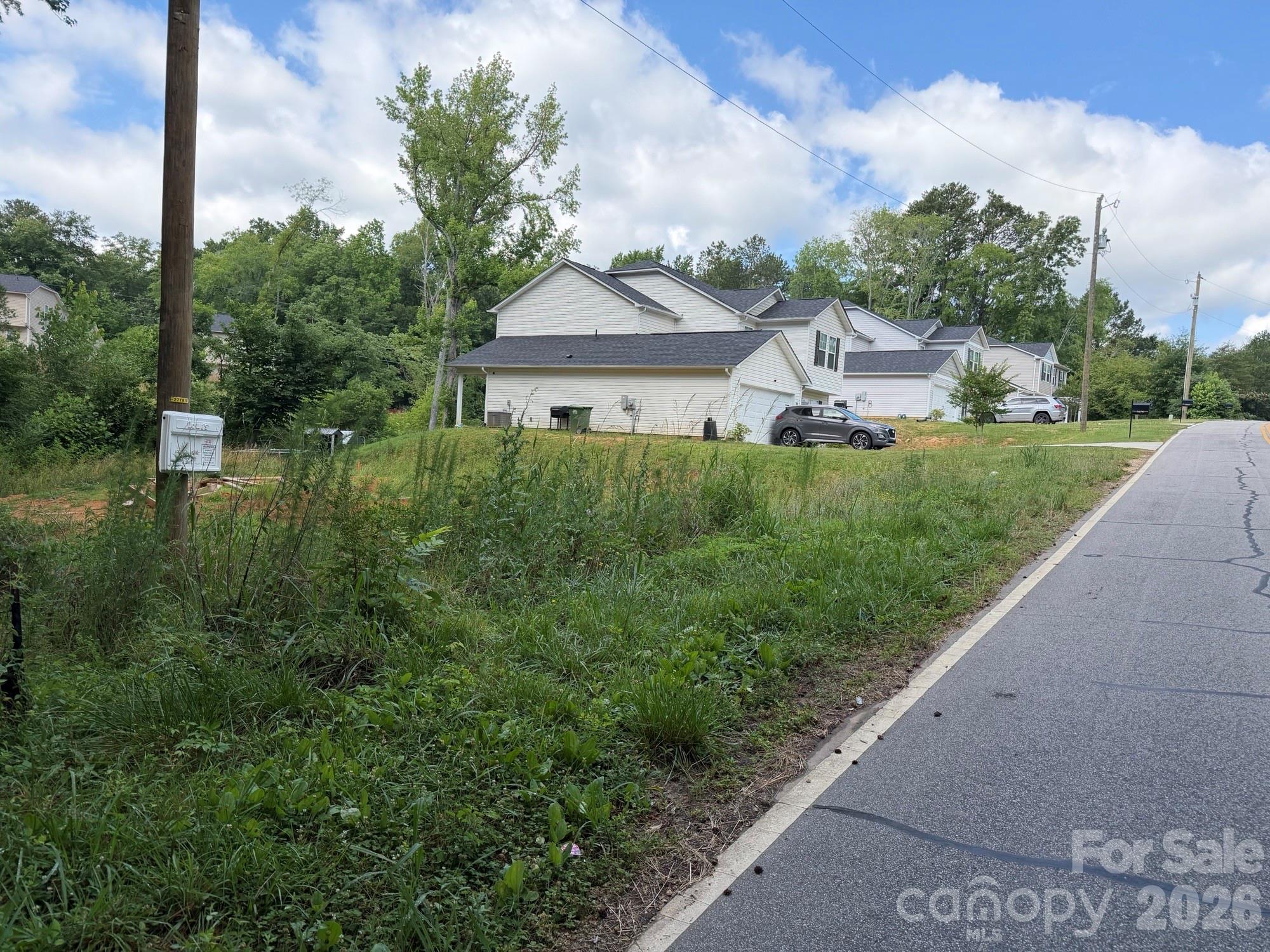 1678 Old Lynwood Circle G Property Photo 2
