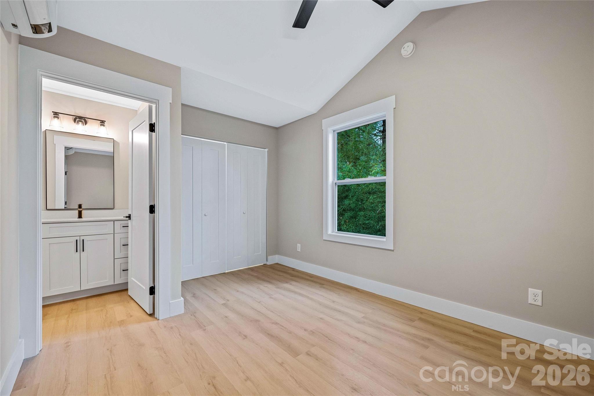 11 Baldwin Street Property Photo 28