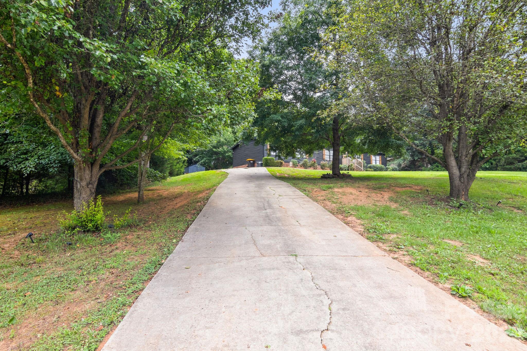 824 Joseph Antoon Circle Property Photo 6
