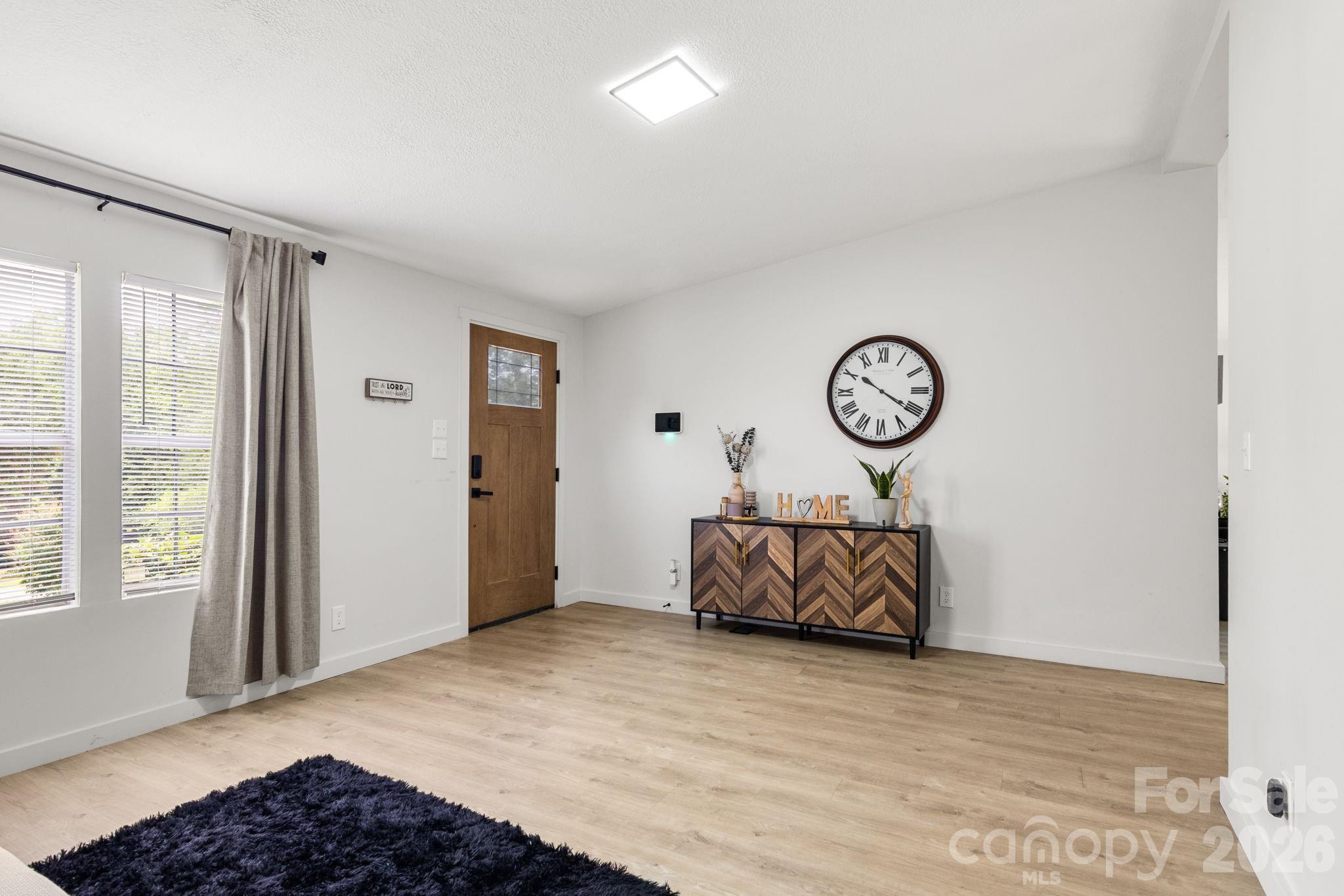 824 Joseph Antoon Circle Property Photo 7
