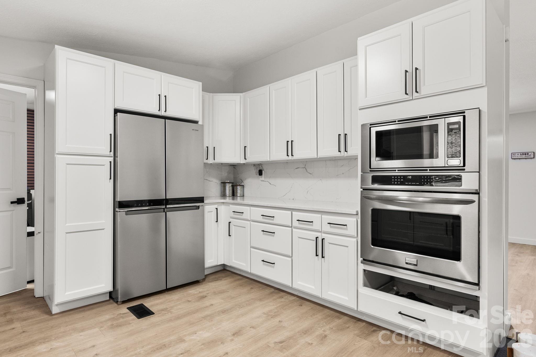 824 Joseph Antoon Circle Property Photo 12