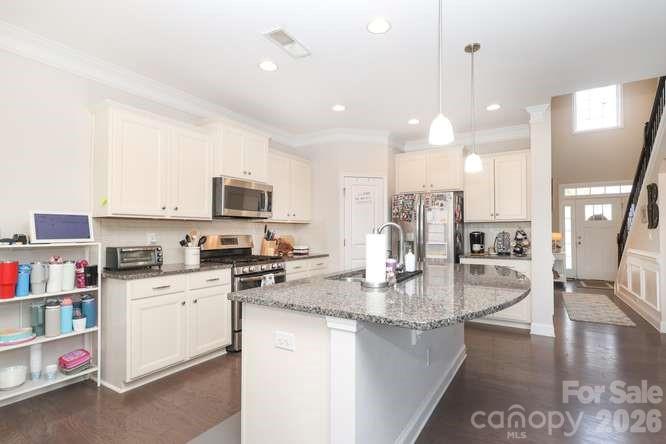 9748 Elgin Moor Road Property Photo 8