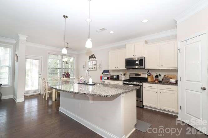 9748 Elgin Moor Road Property Photo 13