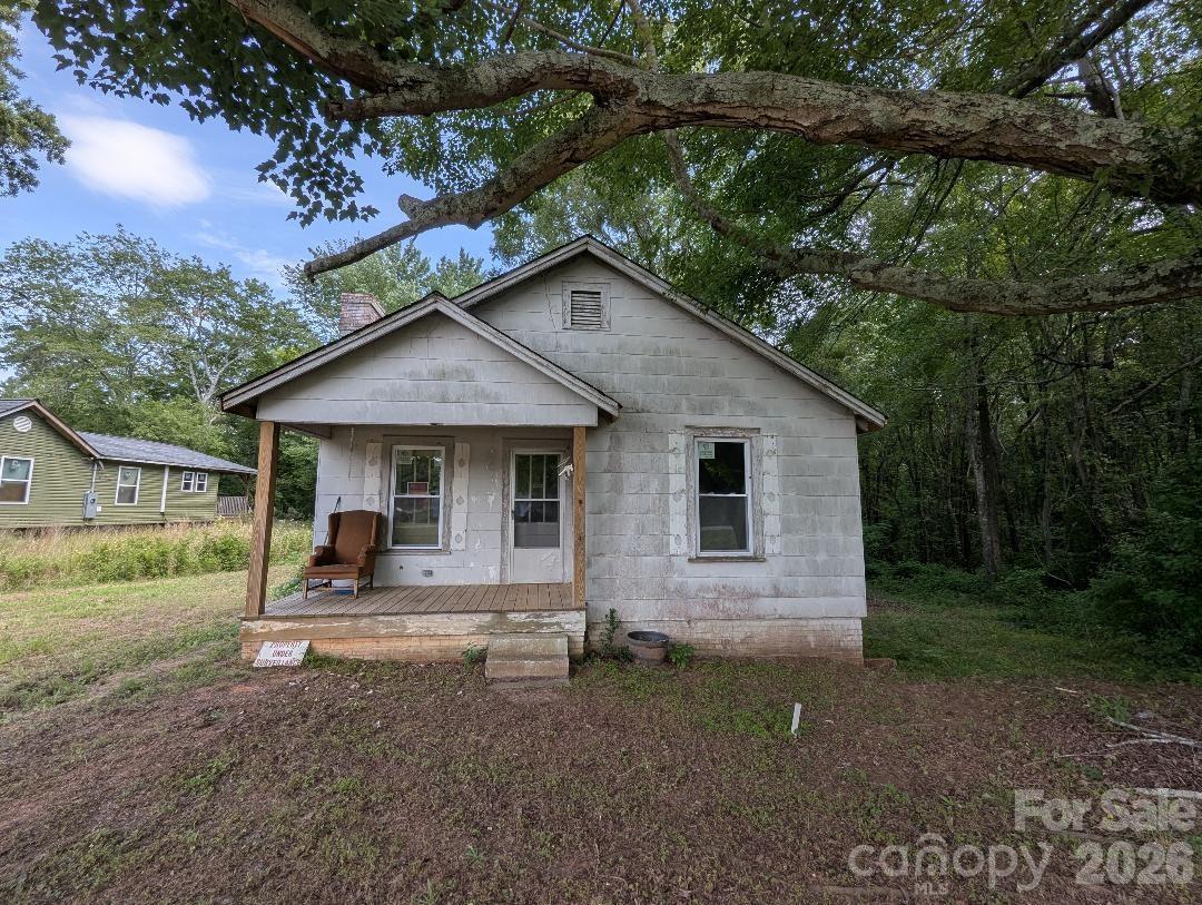 4548 Springs Road Property Photo 1