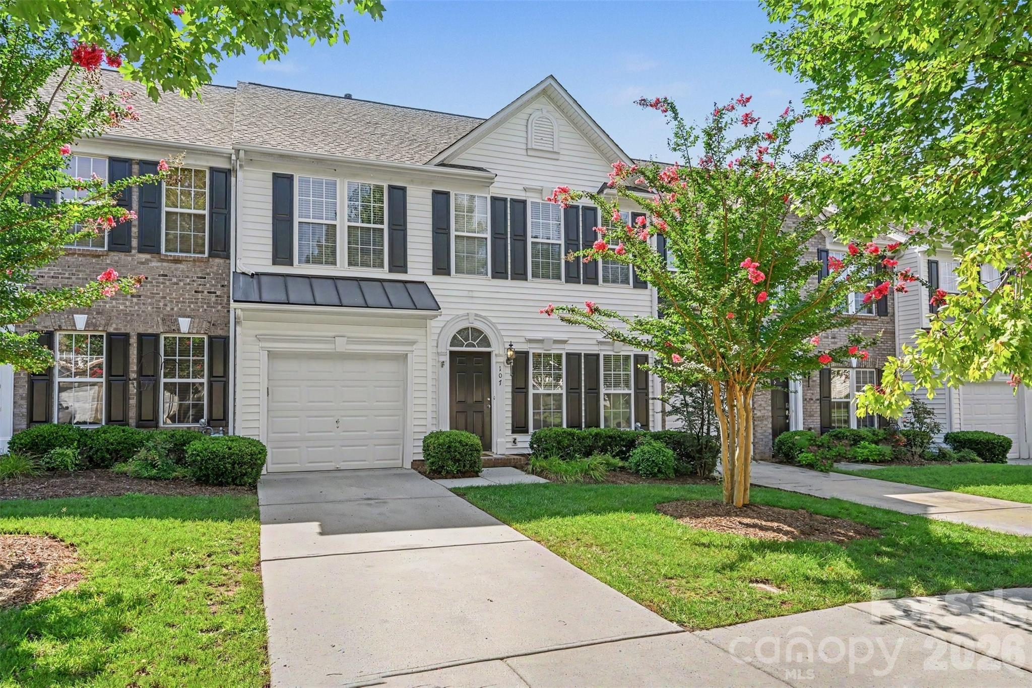 107 S Arcadian Way Property Photo 1