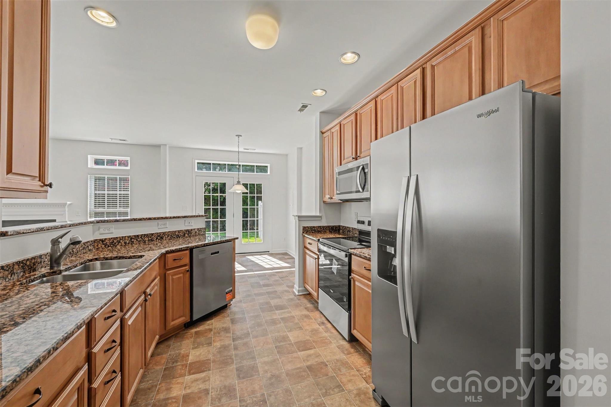 107 S Arcadian Way Property Photo 5