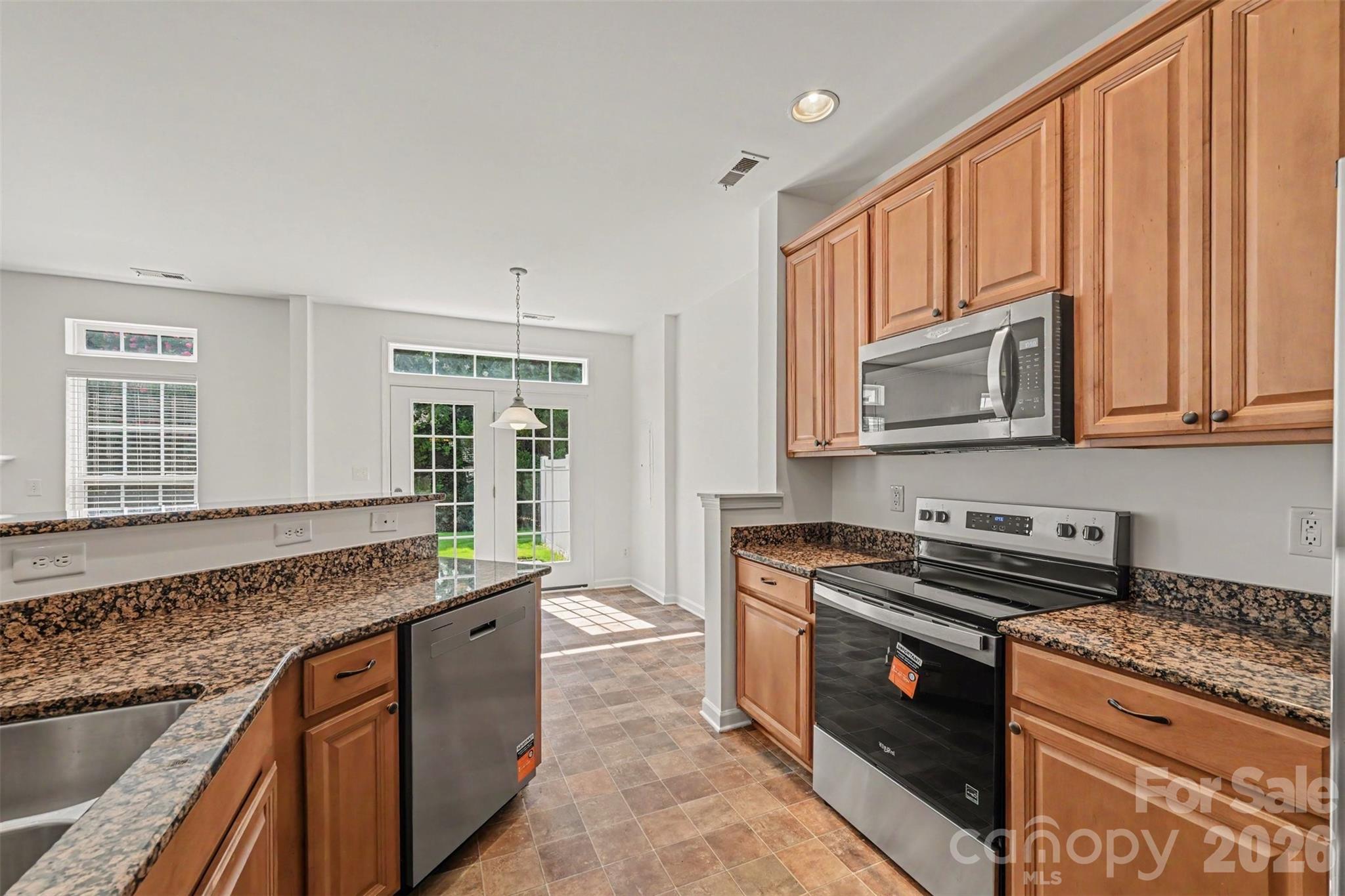 107 S Arcadian Way Property Photo 6