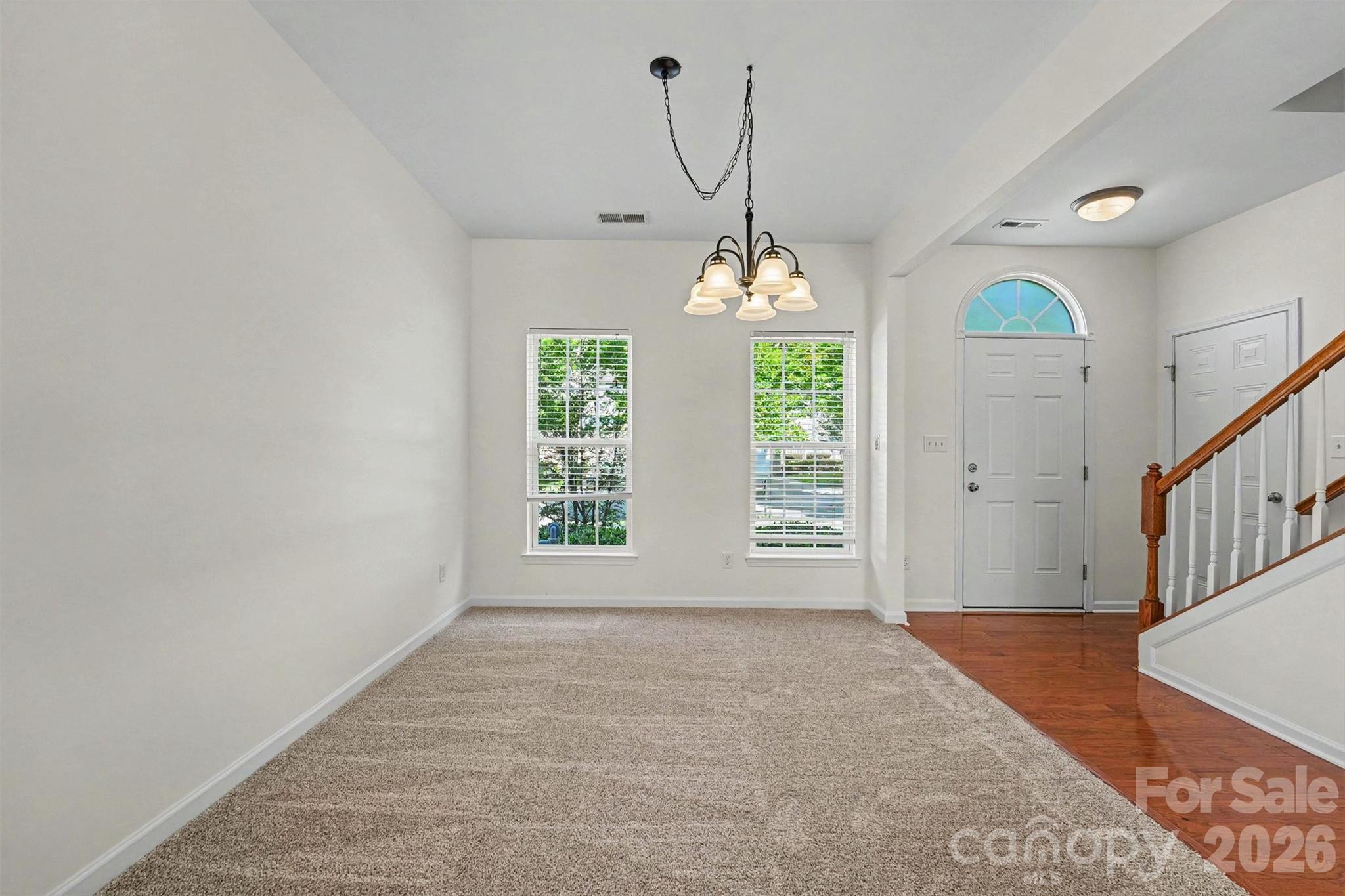 107 S Arcadian Way Property Photo 9