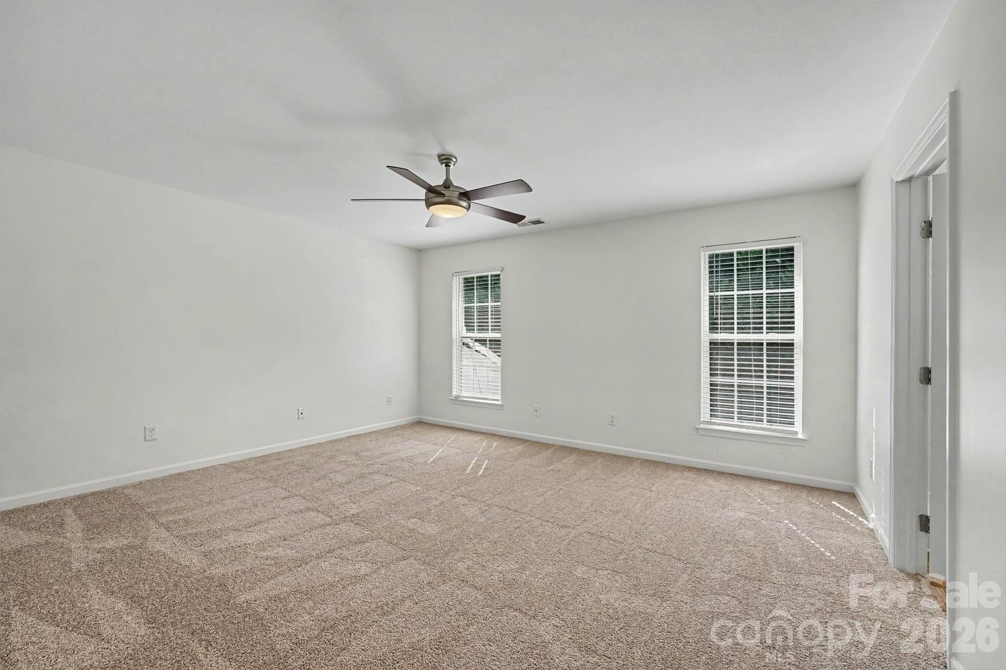107 S Arcadian Way Property Photo 10