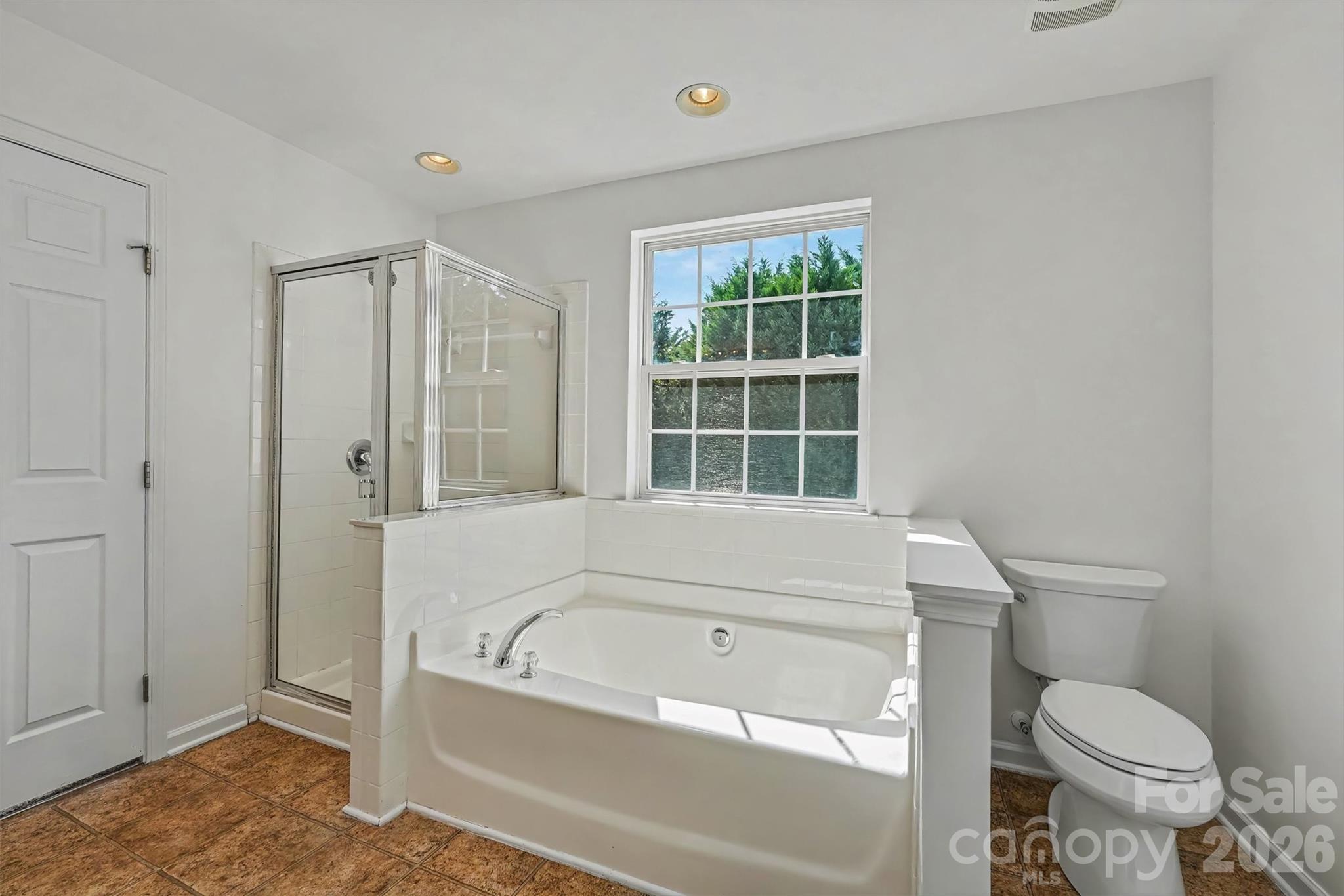 107 S Arcadian Way Property Photo 12