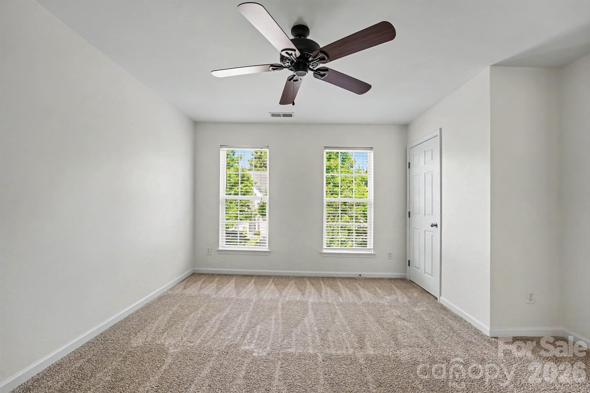 107 S Arcadian Way Property Photo 14