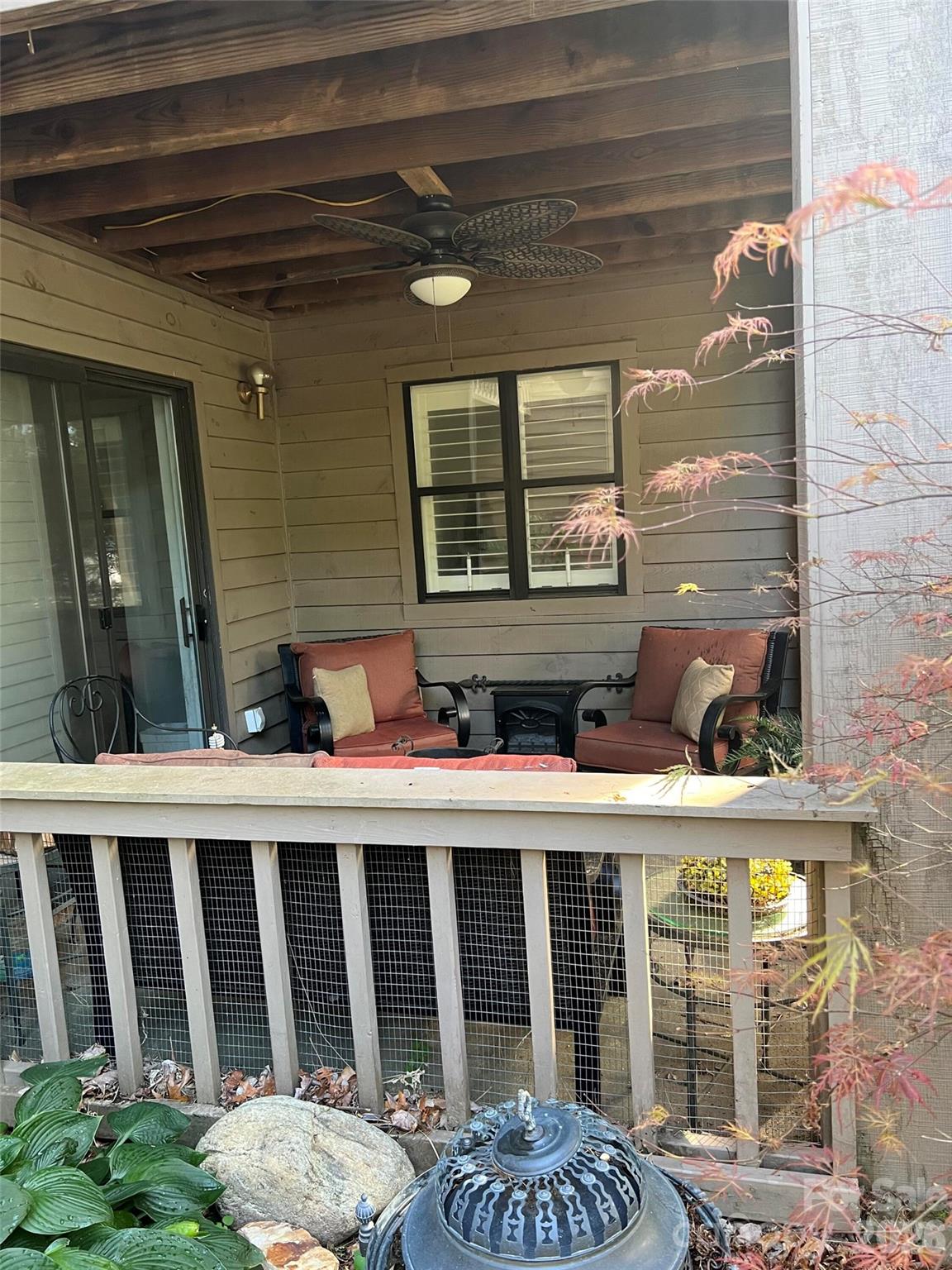 4134 Charlotte Highway Property Photo 3