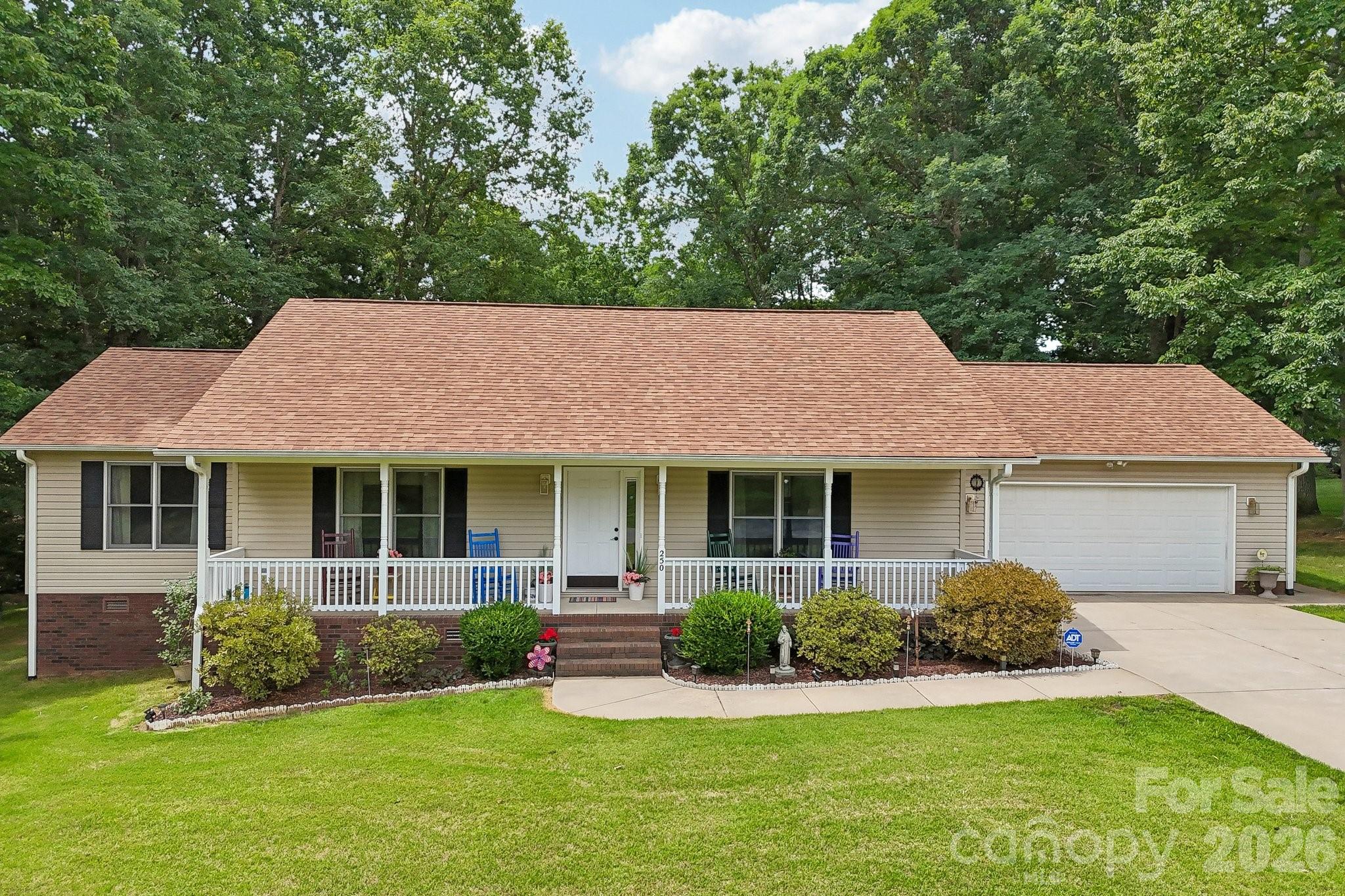 250 Rumple Hill Drive Property Photo 1