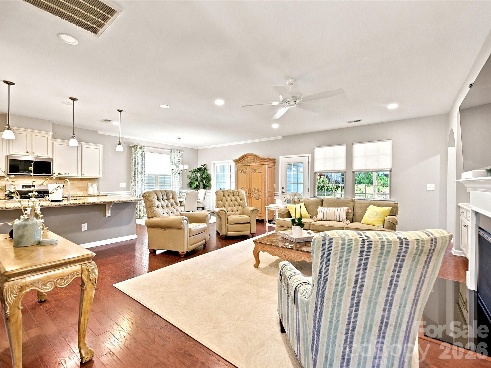 1726 Tailed Hawk Way Property Photo 7