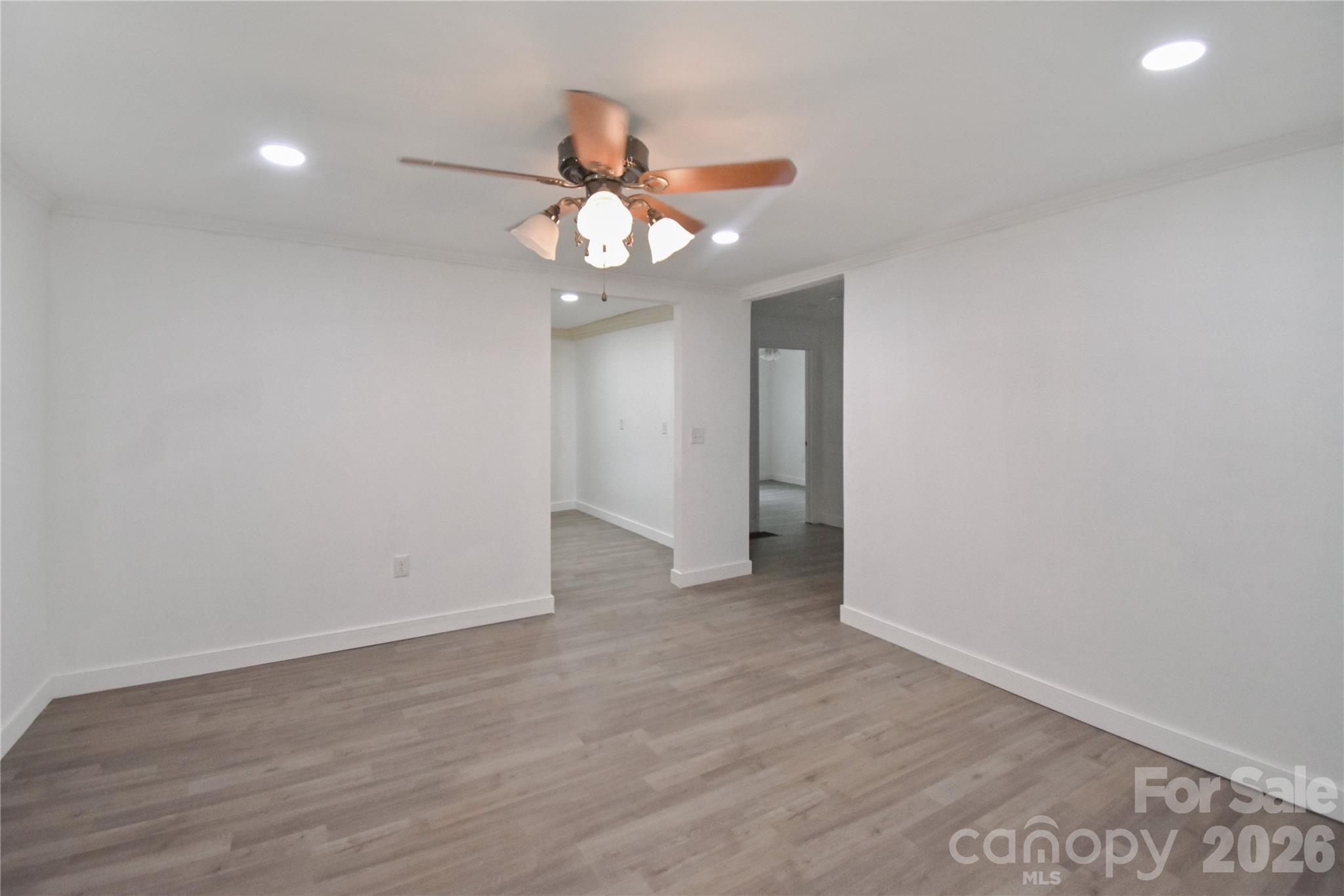 622 Green Street Loop Property Photo 7