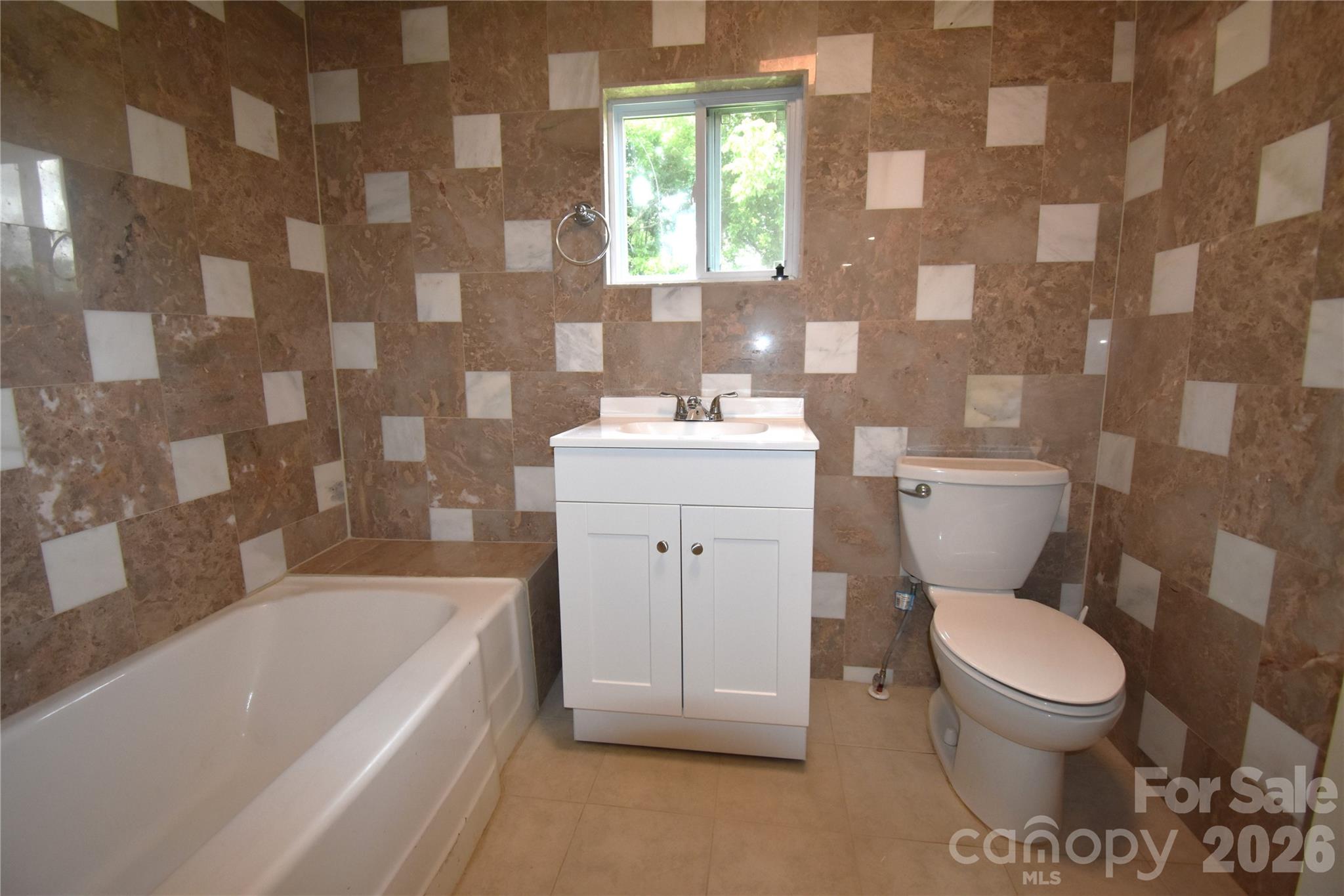 622 Green Street Loop Property Photo 11