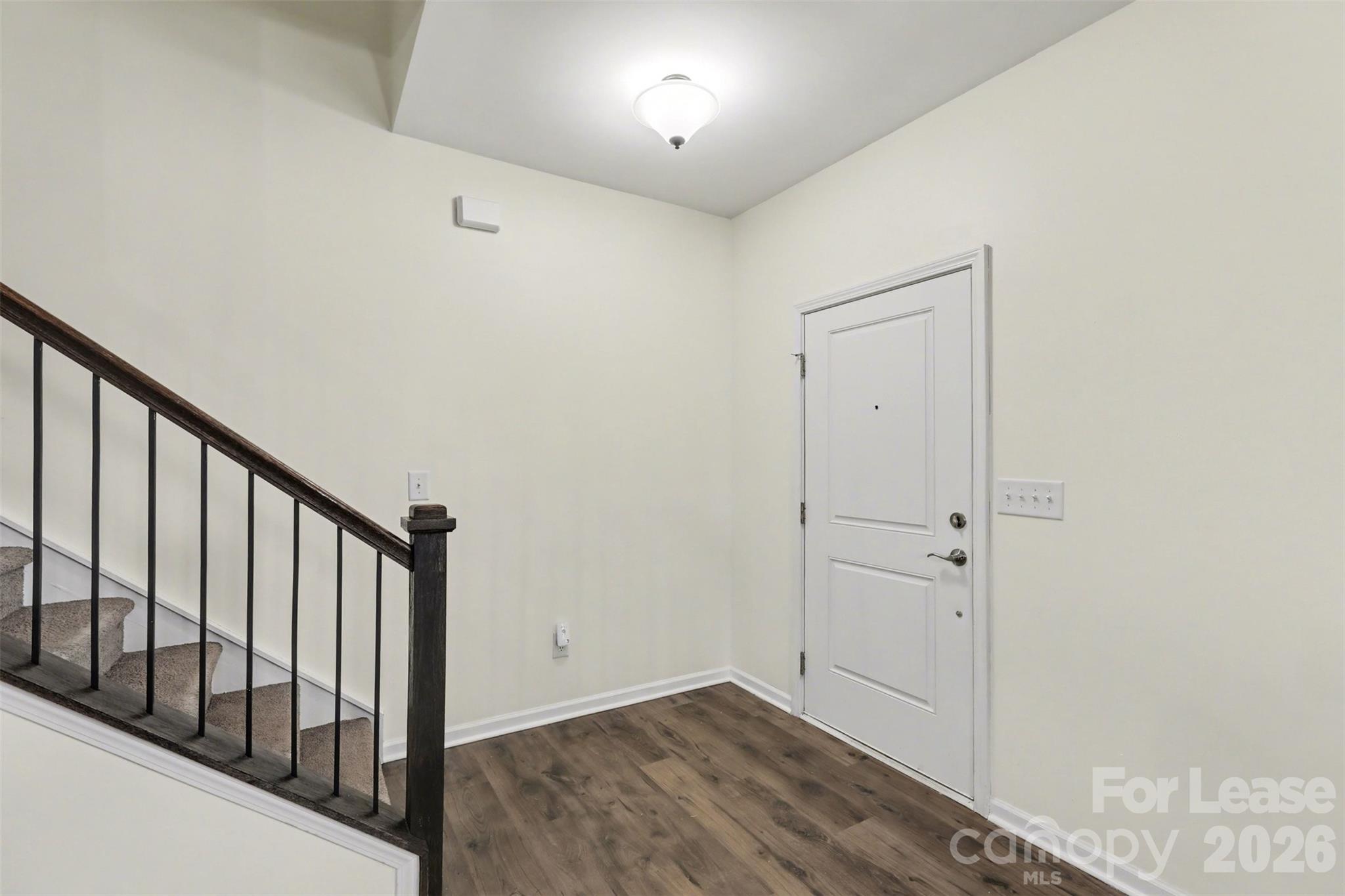 3024 Pinehills Way Property Photo 4