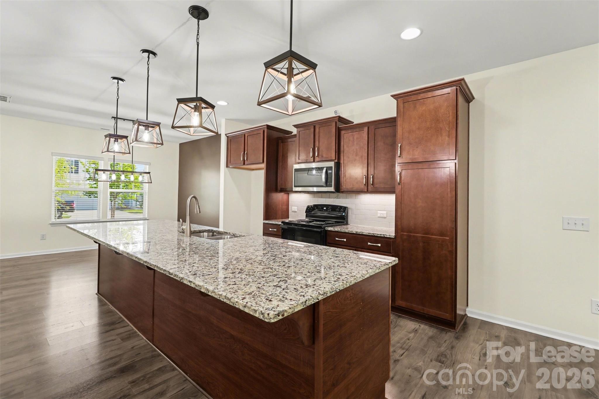 3024 Pinehills Way Property Photo 11