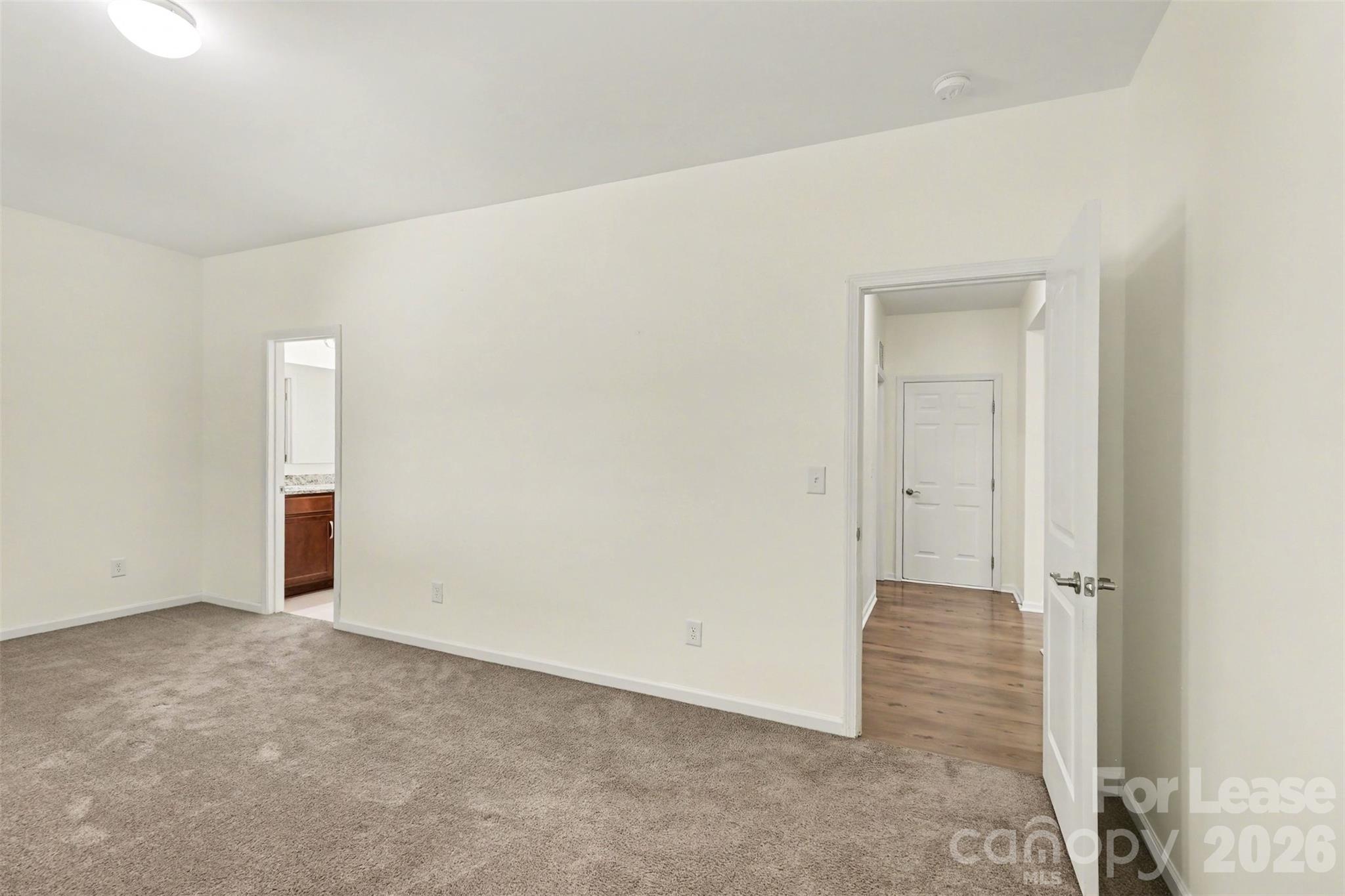 3024 Pinehills Way Property Photo 16