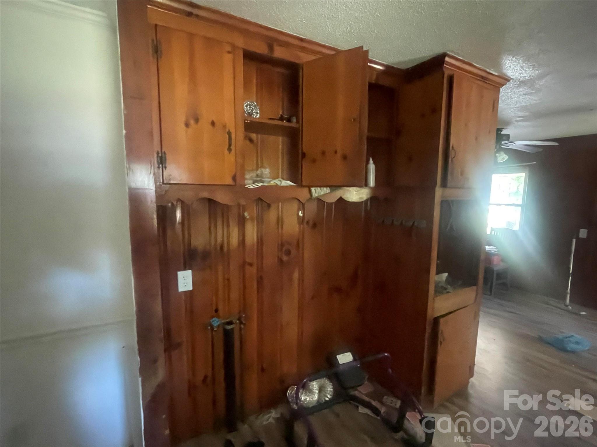 1143 Tyre Drive Property Photo 7