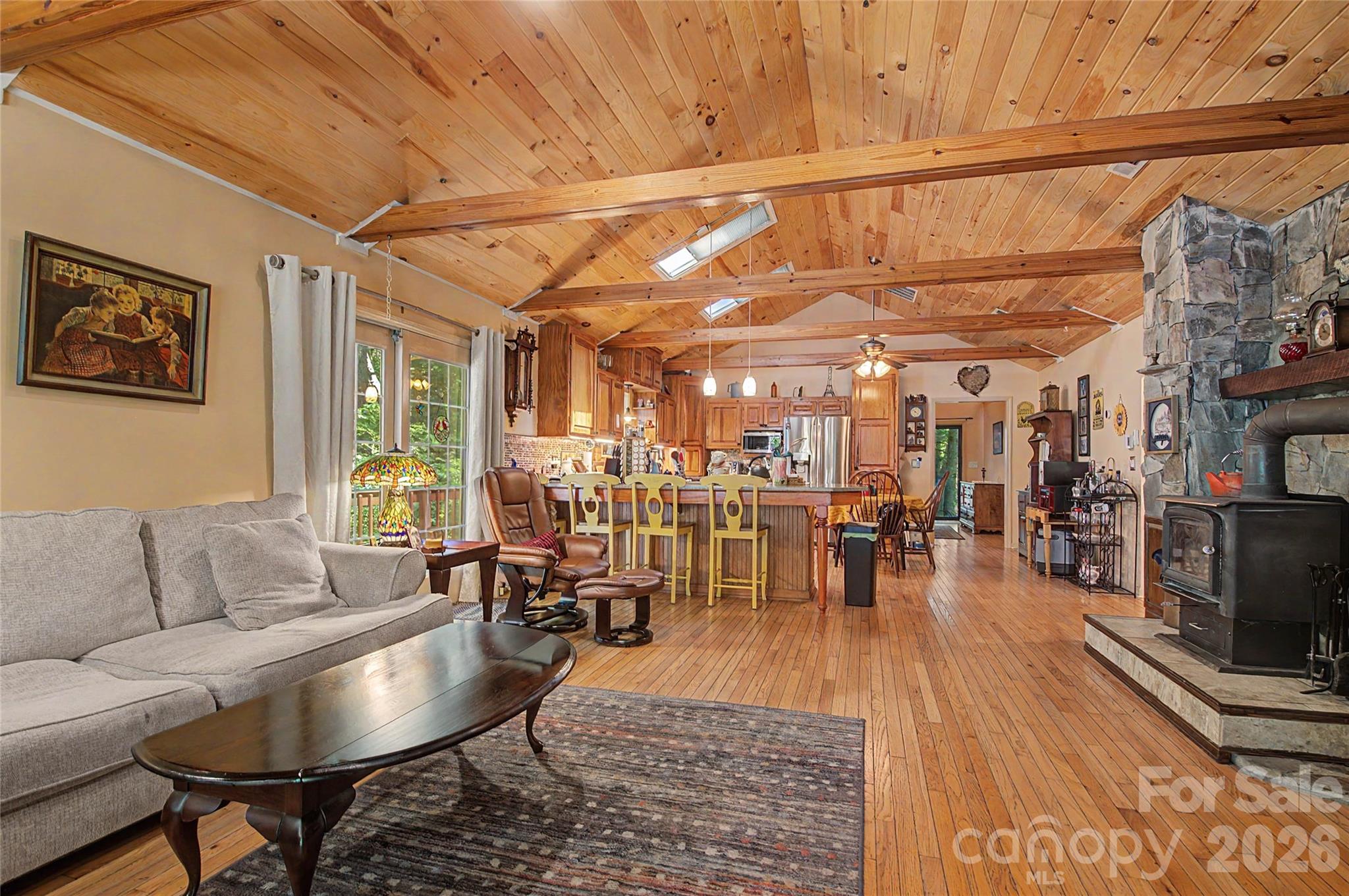 76 Winsome Trail Property Photo 10