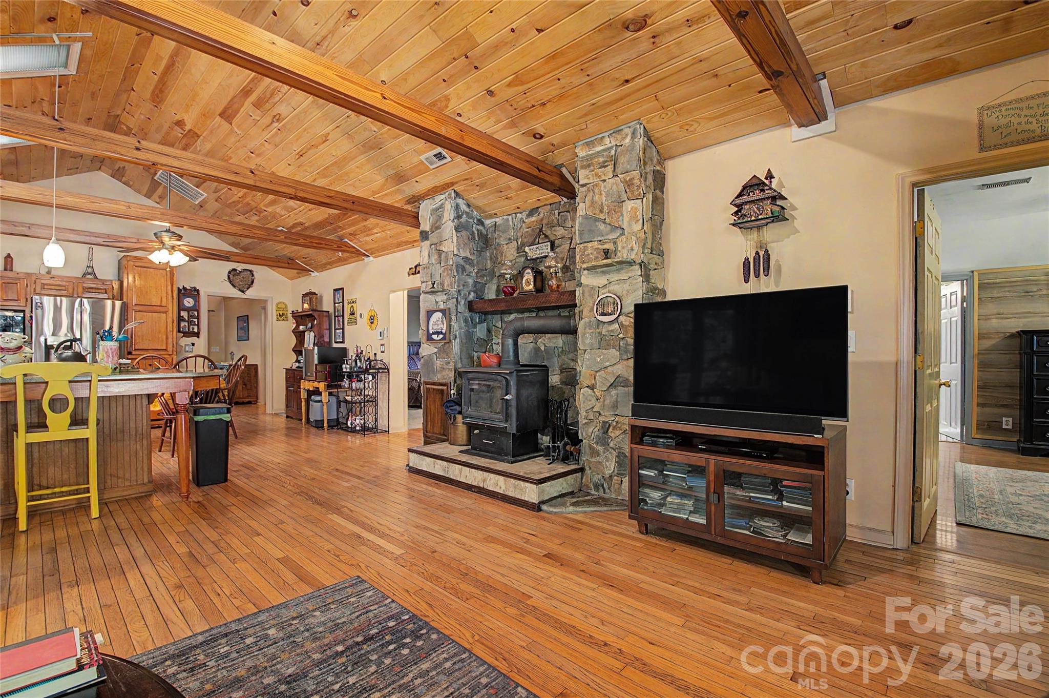 76 Winsome Trail Property Photo 11