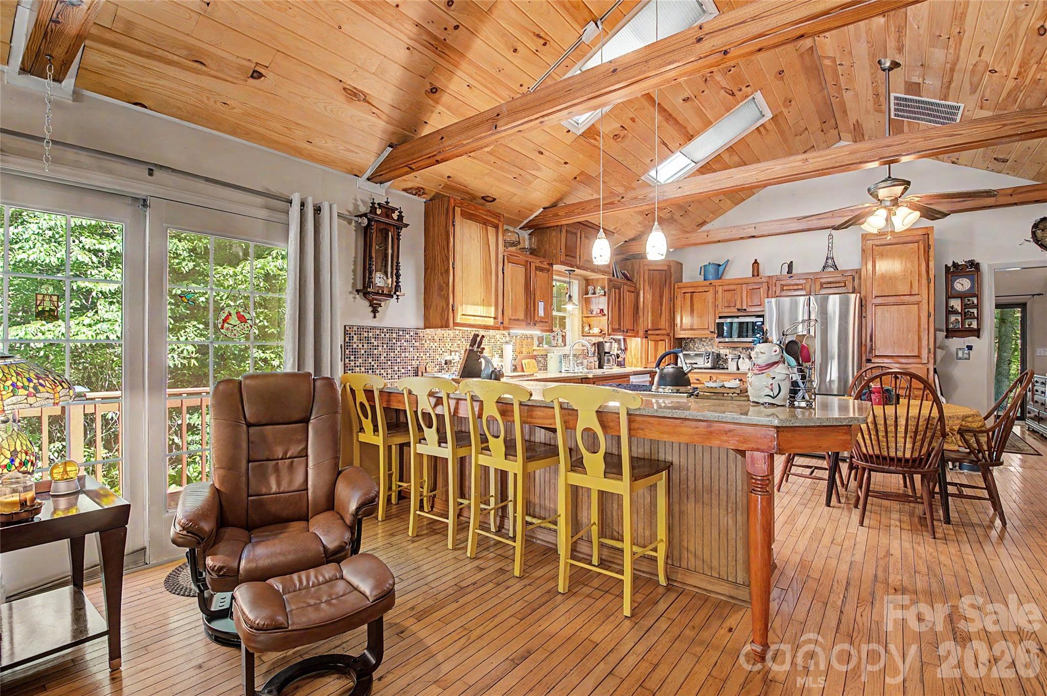 76 Winsome Trail Property Photo 14