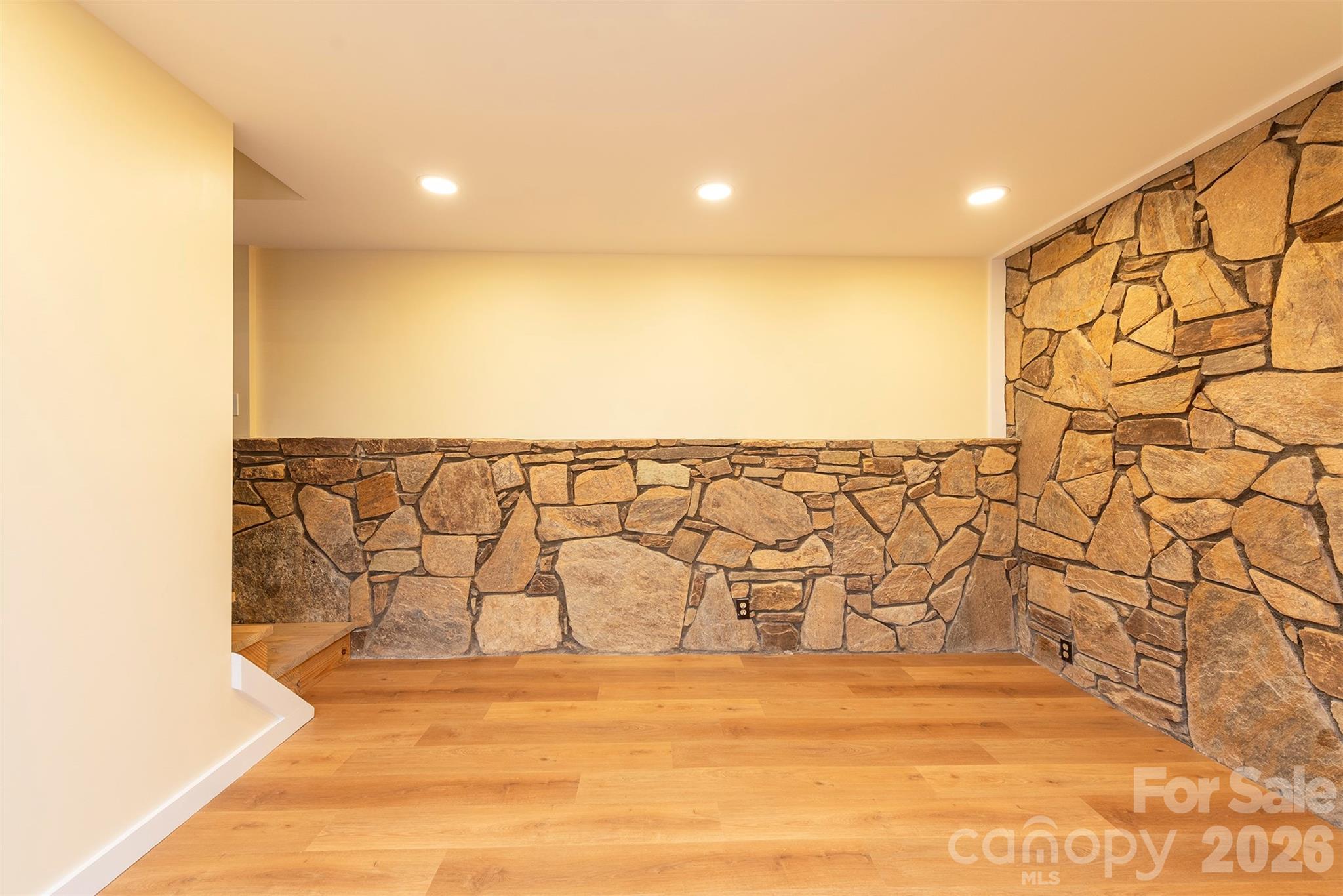 32 Harnett Street Property Photo 30