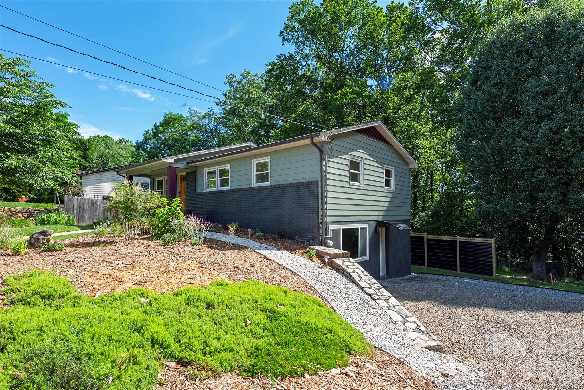 32 Harnett Street Property Photo 45