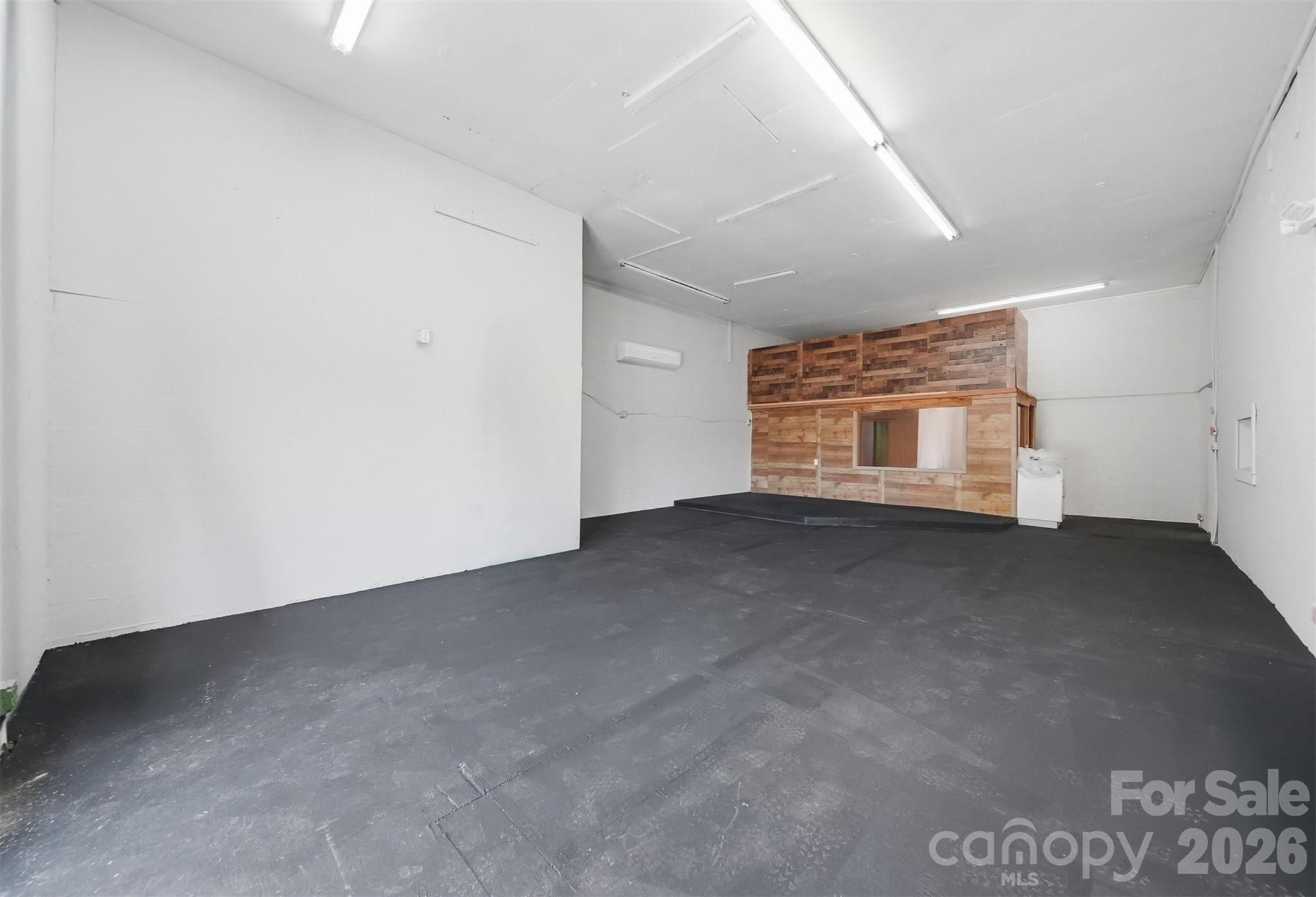 7799 W Nc 10 Highway Property Photo 4