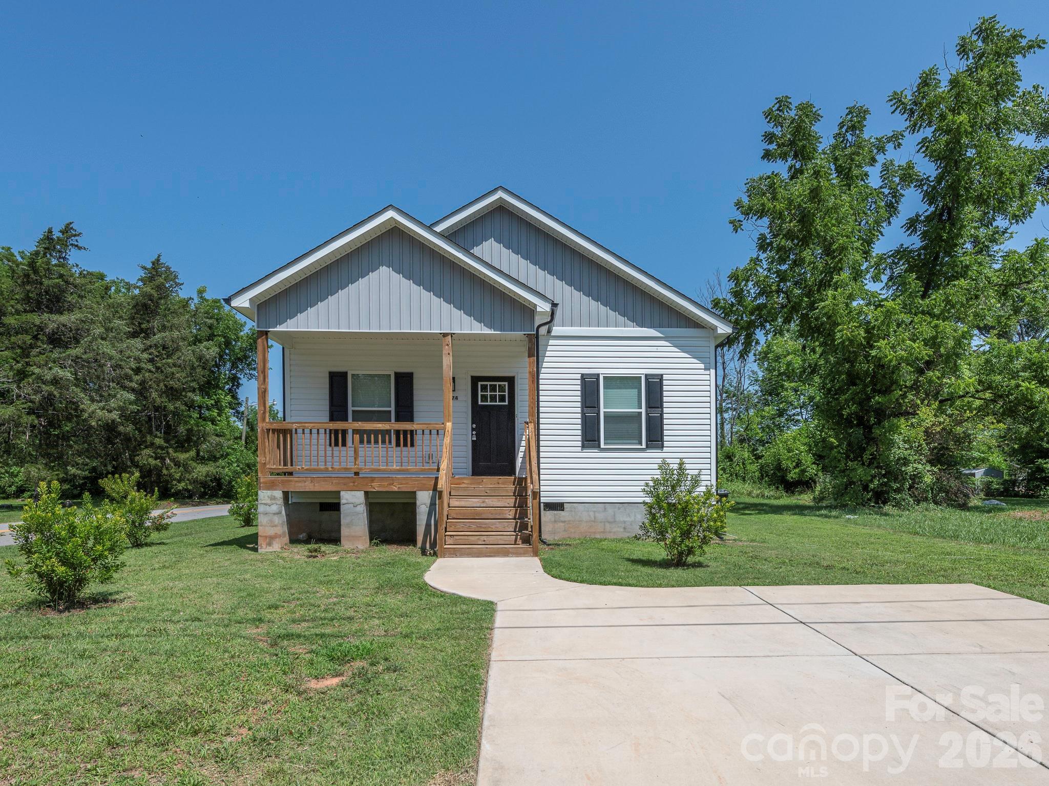 1474 Stroupe Street Property Photo 1