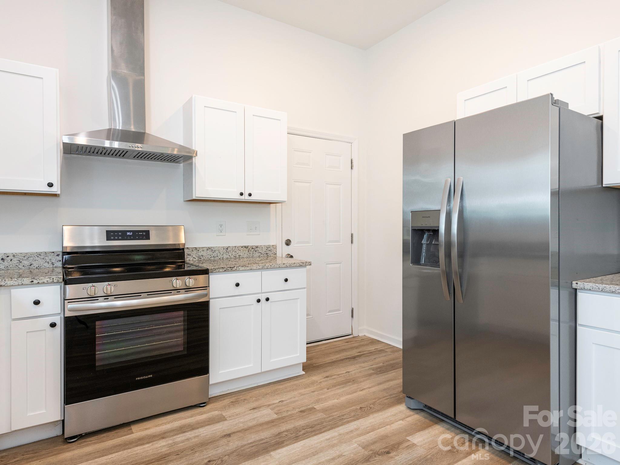 1474 Stroupe Street Property Photo 3
