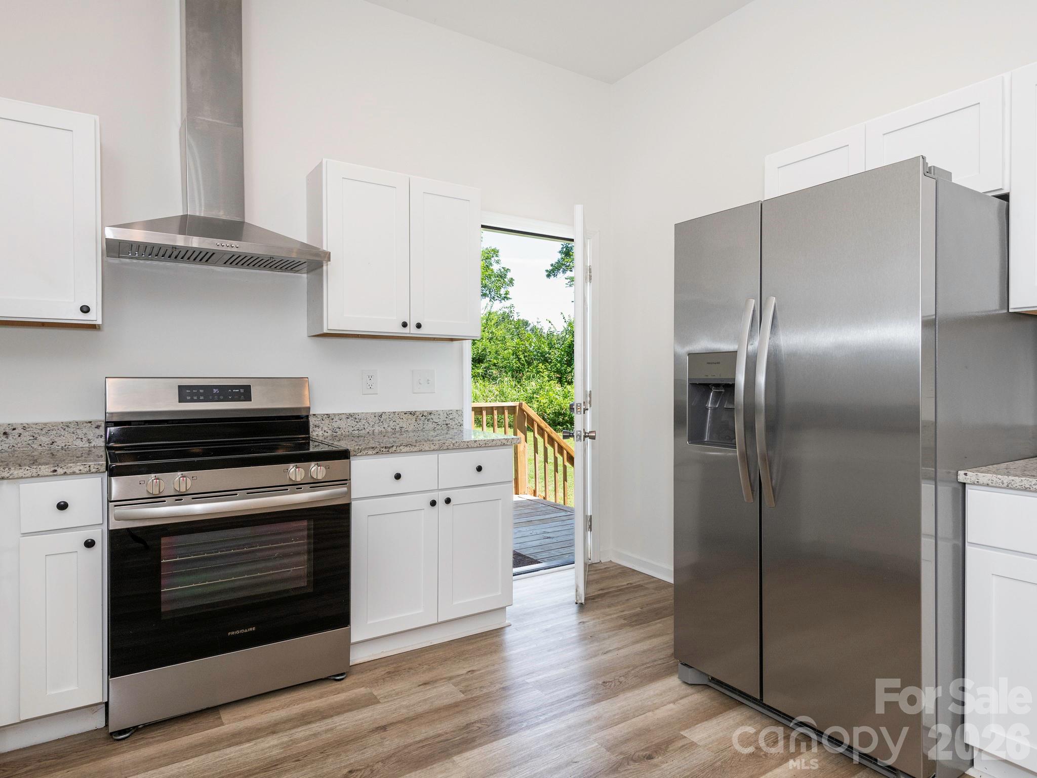 1474 Stroupe Street Property Photo 5