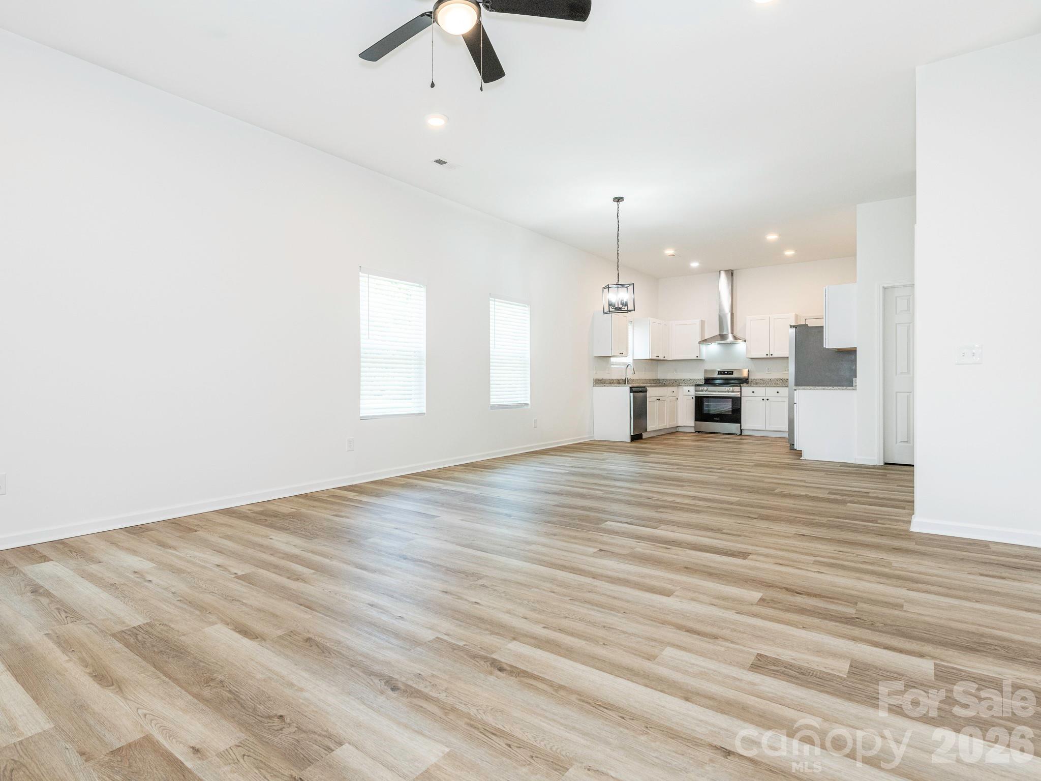 1474 Stroupe Street Property Photo 11