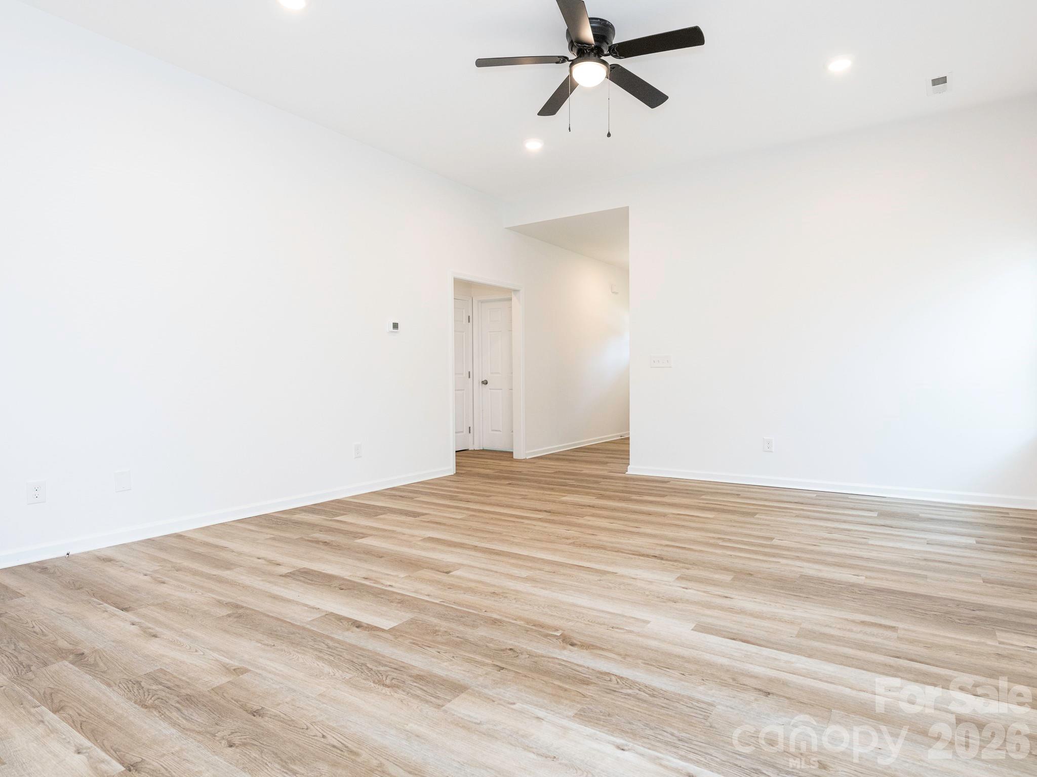 1474 Stroupe Street Property Photo 21