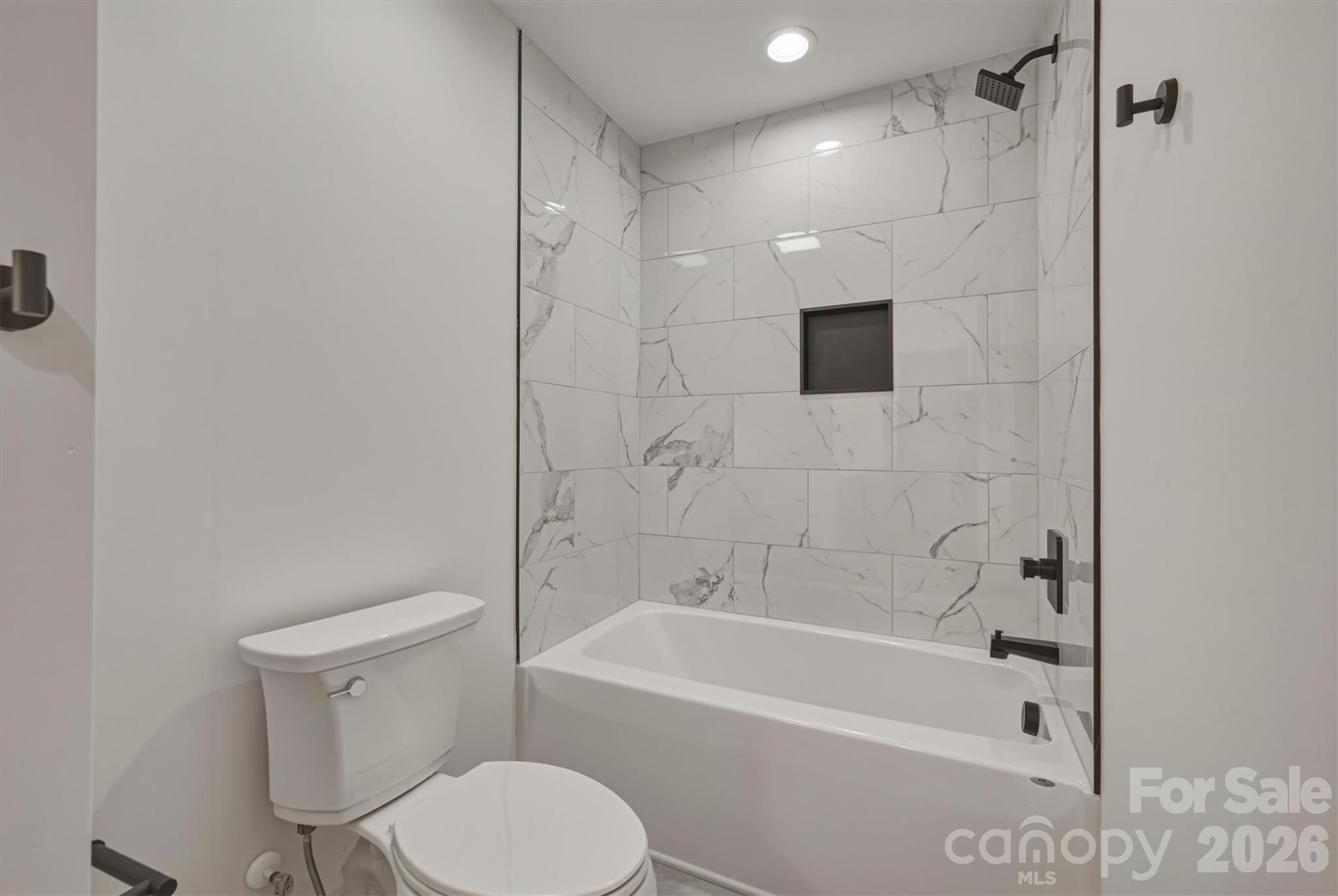 5676 Marblestone Drive Property Photo 23