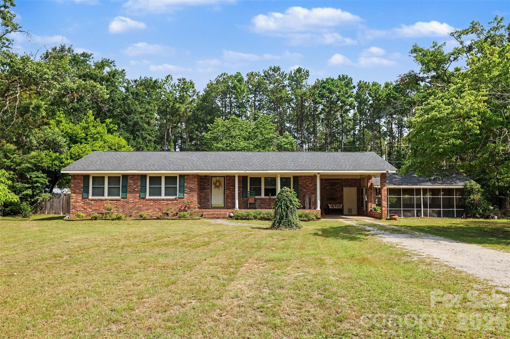 6774 Woodhaven Road Property Photo 1