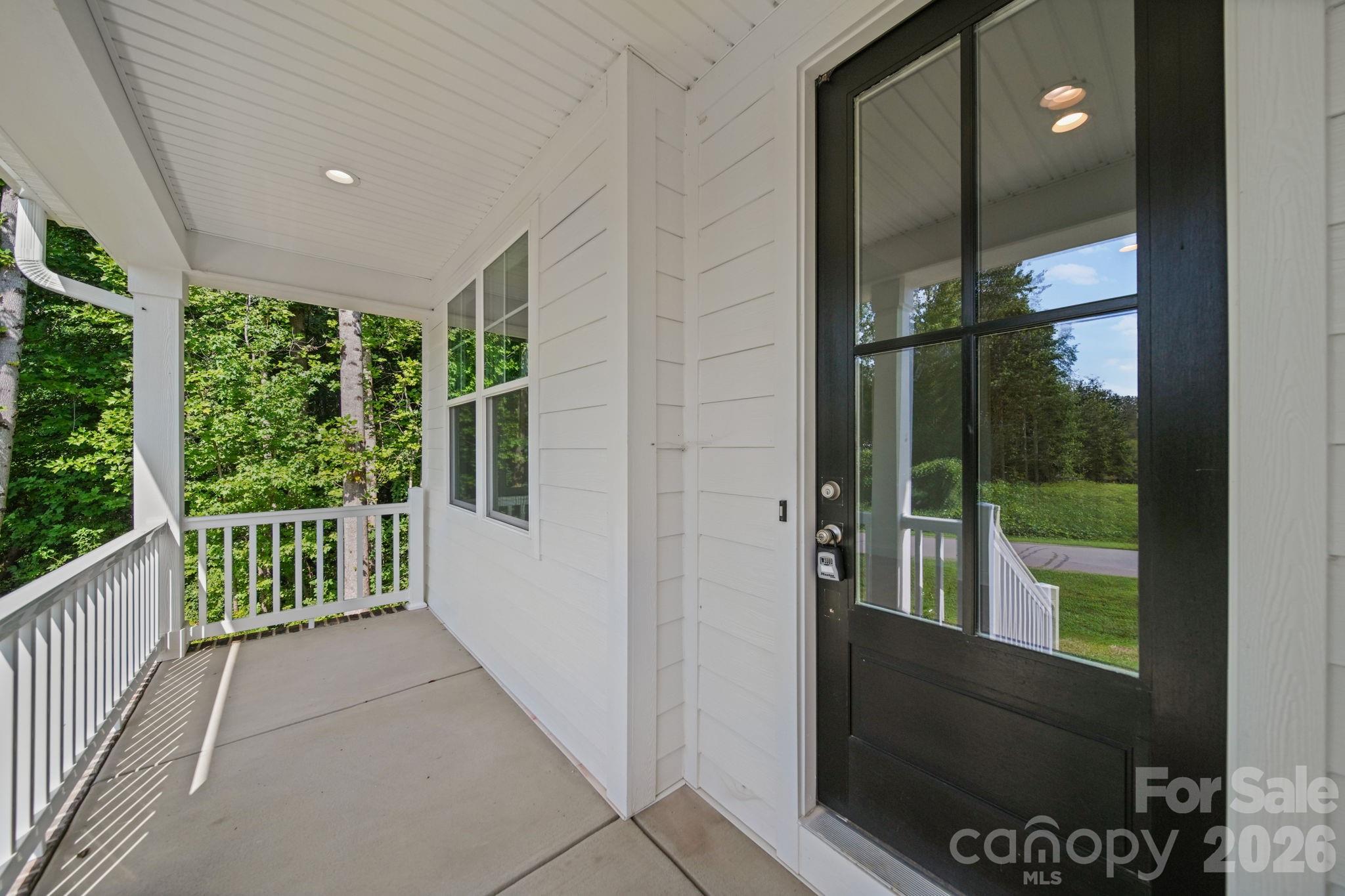 240 Goldenrod Circle Property Photo 2