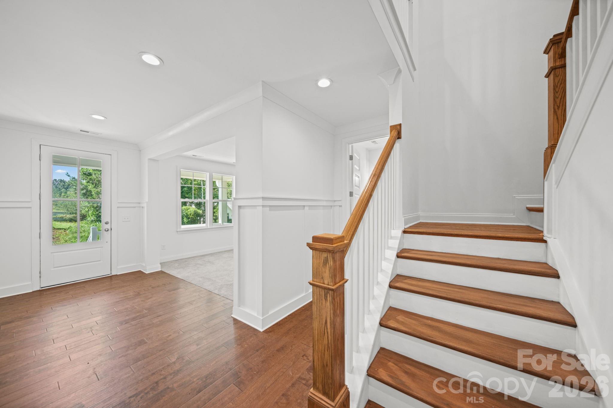 240 Goldenrod Circle Property Photo 6