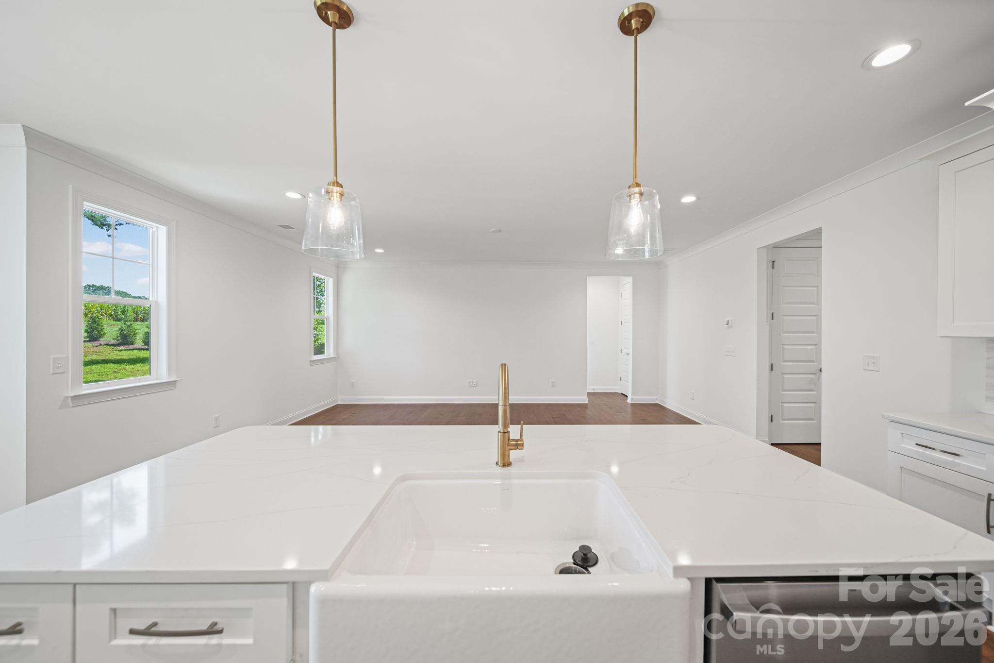 240 Goldenrod Circle Property Photo 8