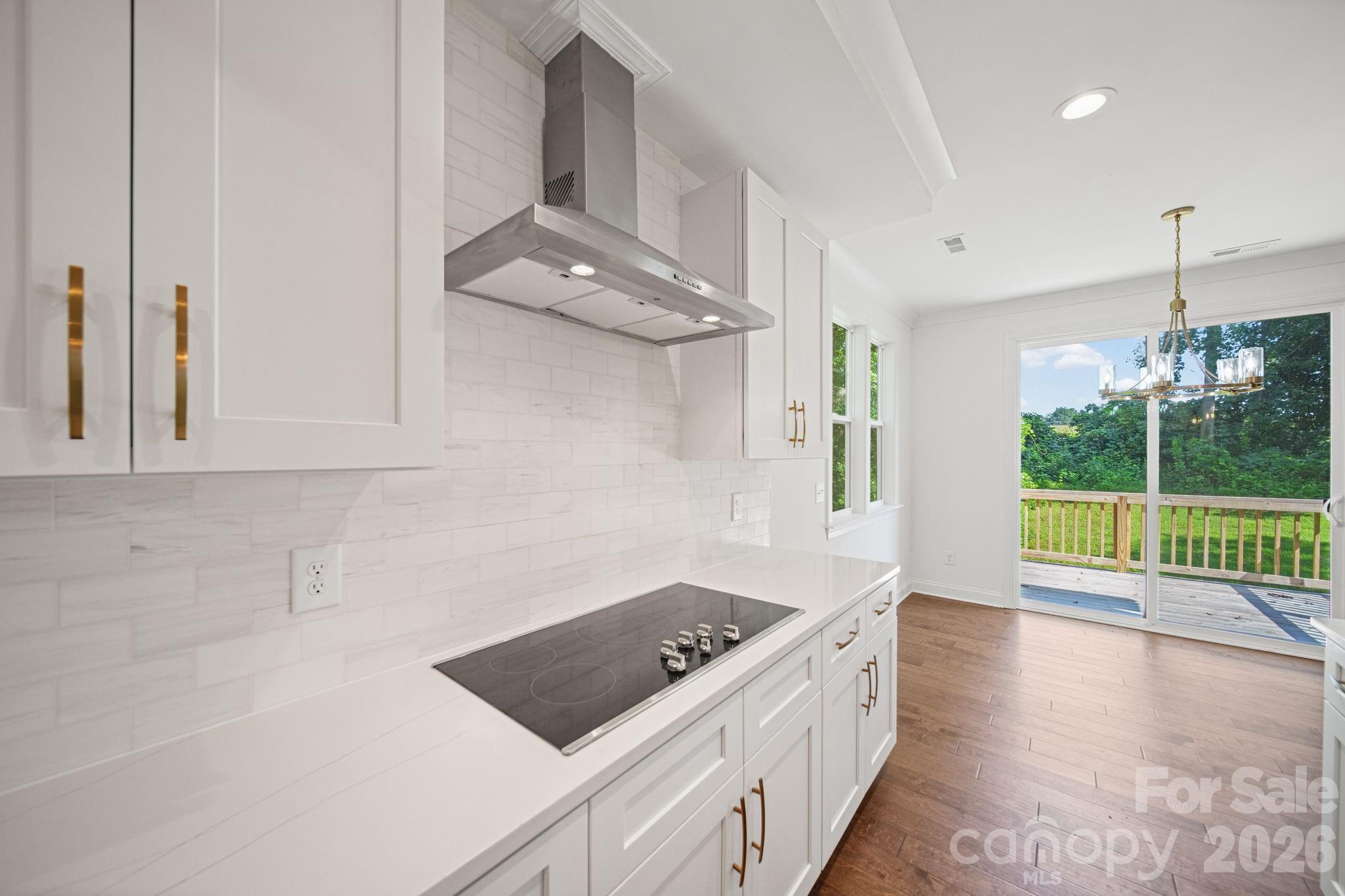 240 Goldenrod Circle Property Photo 14