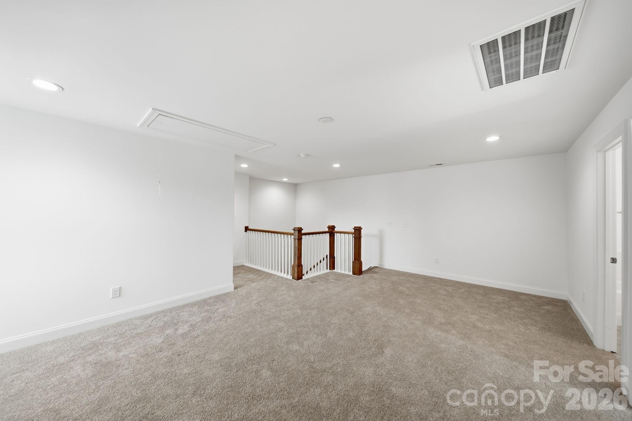 240 Goldenrod Circle Property Photo 28