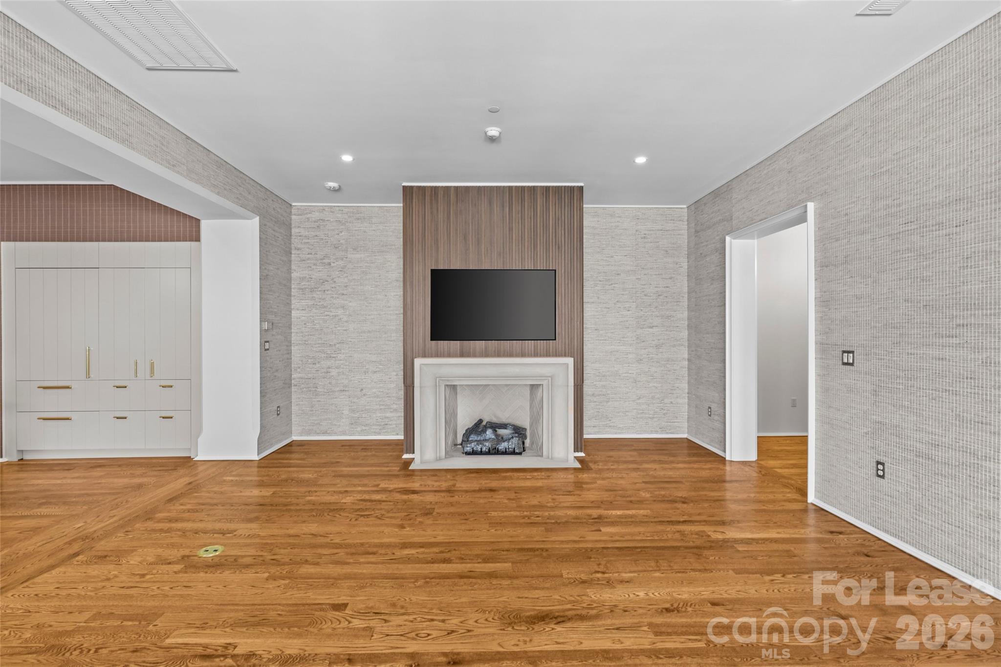1172 Queens Road 8 Property Photo 17