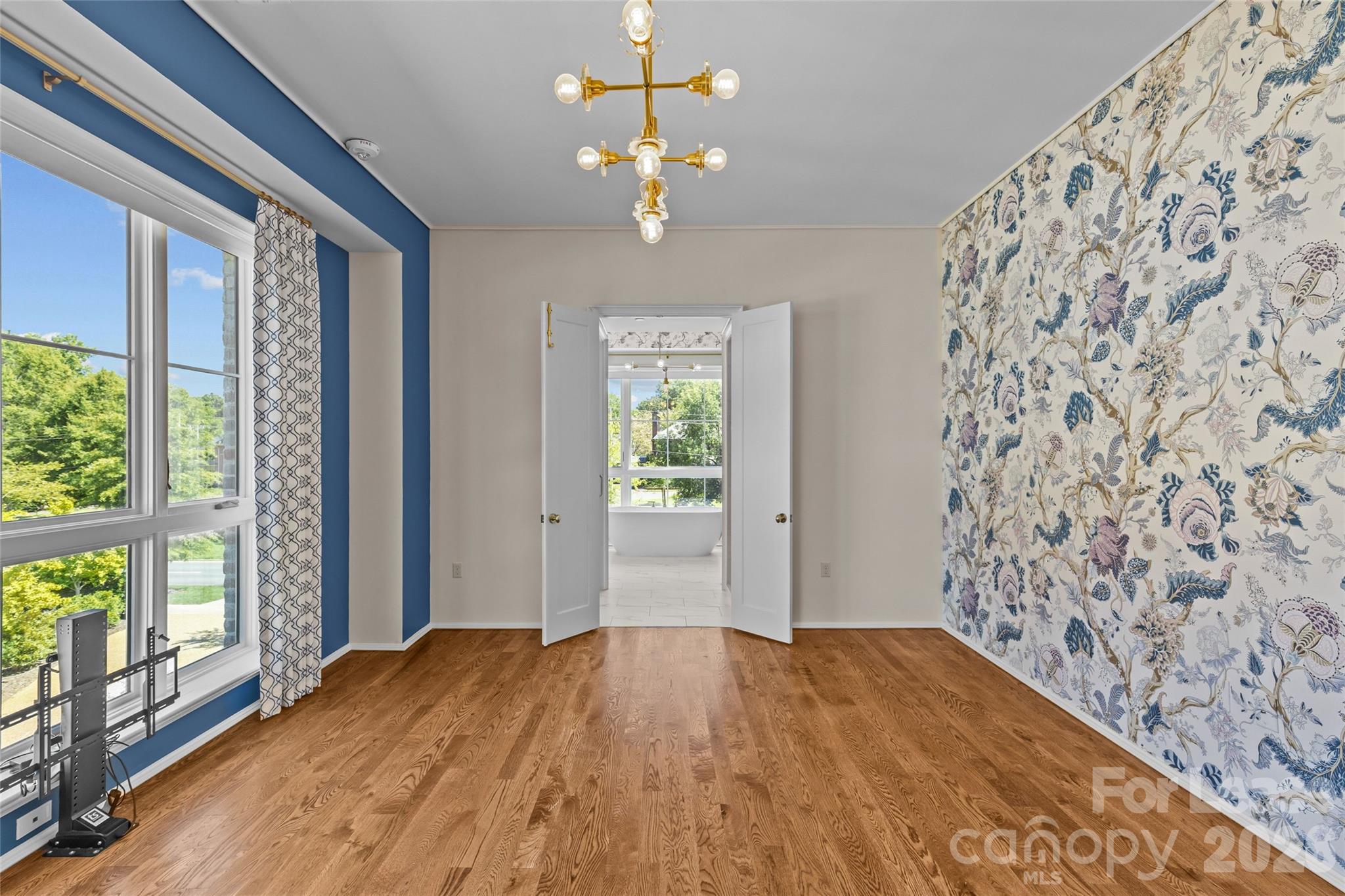 1172 Queens Road 8 Property Photo 23